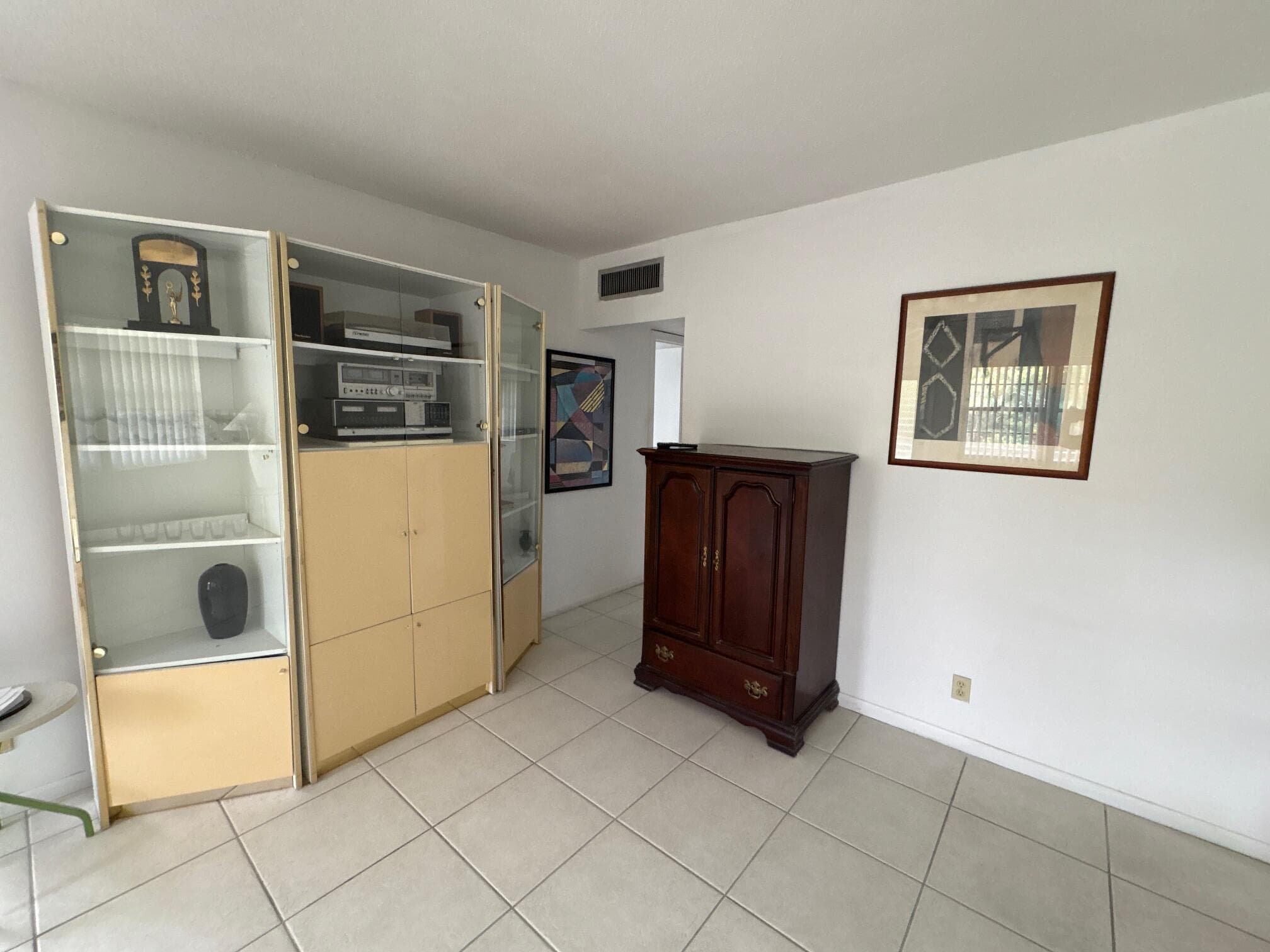 144 Norwich F, West Palm Beach, FL 33417 — photo 4 of 19