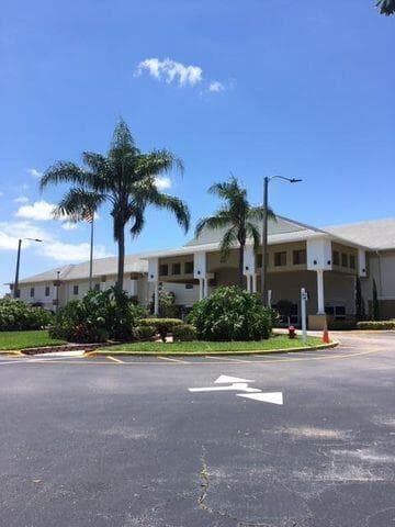 144 Norwich F, West Palm Beach, FL 33417 — photo 15 of 19
