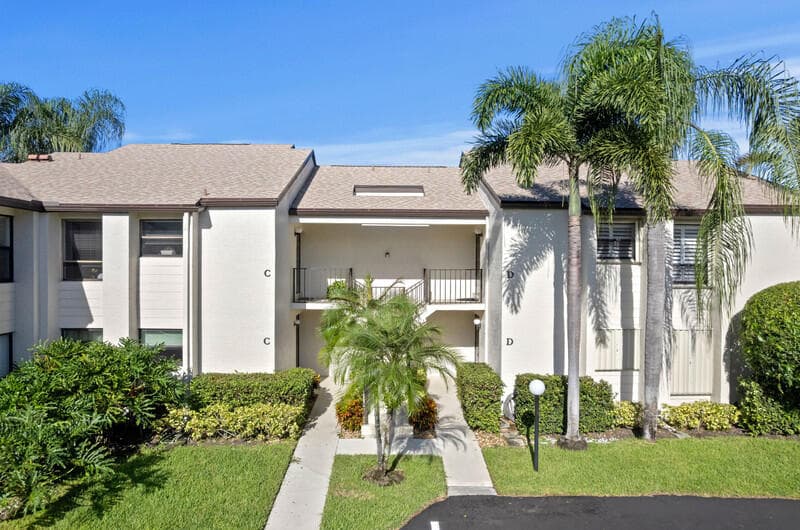 702 Wingfoot Drive D, Jupiter, FL 33458 — photo 1 of 39
