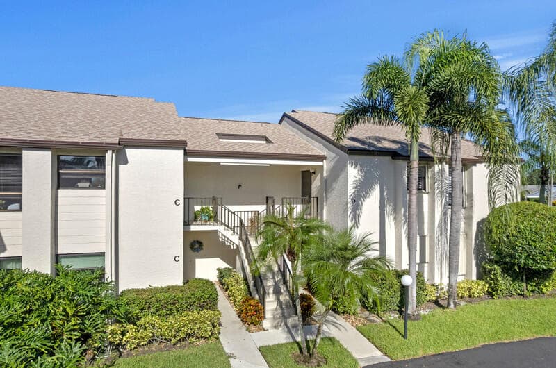 702 Wingfoot Drive D, Jupiter, FL 33458 — photo 2 of 39