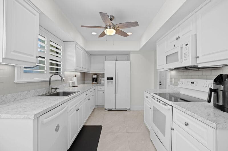 702 Wingfoot Drive D, Jupiter, FL 33458 — photo 9 of 39