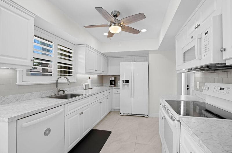 702 Wingfoot Drive D, Jupiter, FL 33458 — photo 10 of 39