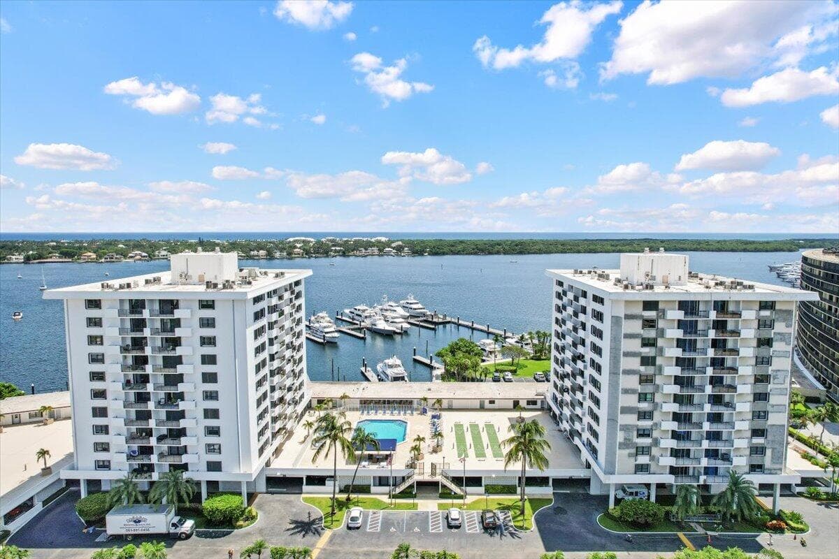1200 Marine Way 304, North Palm Beach, FL 33408 — photo 2 of 31