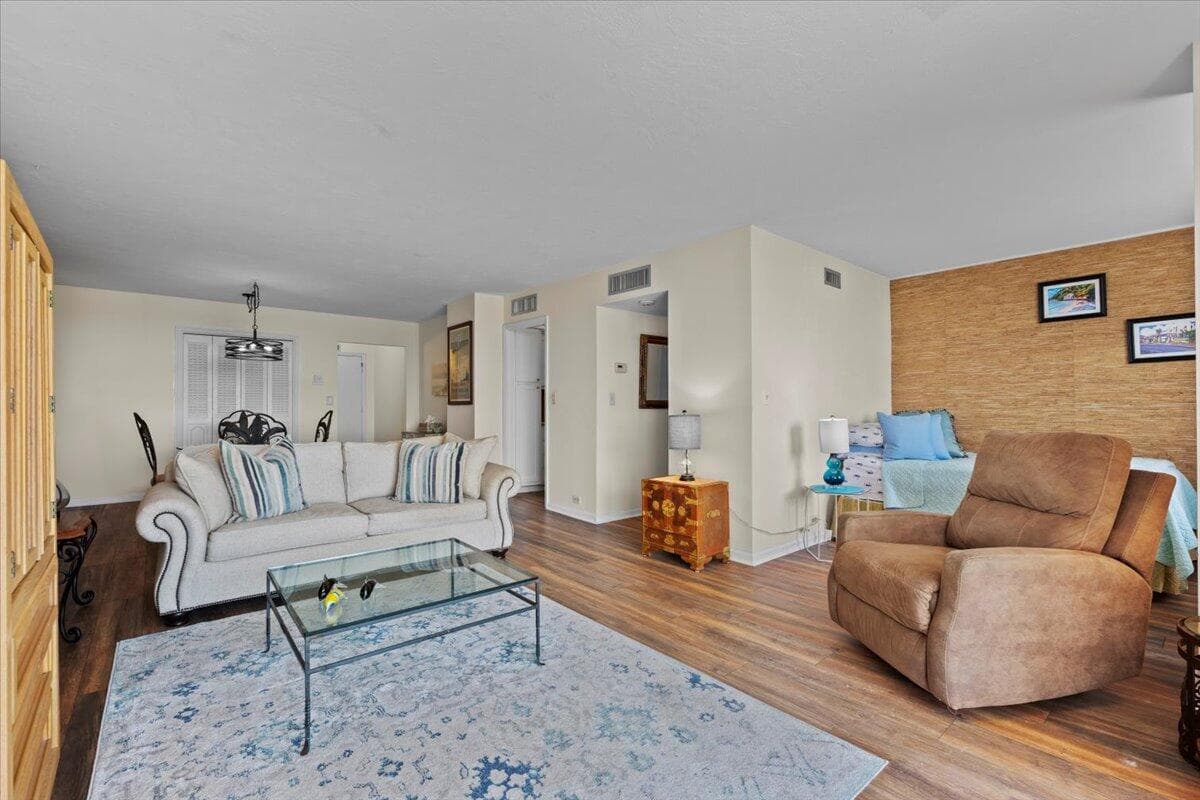 1200 Marine Way 304, North Palm Beach, FL 33408 — photo 10 of 31