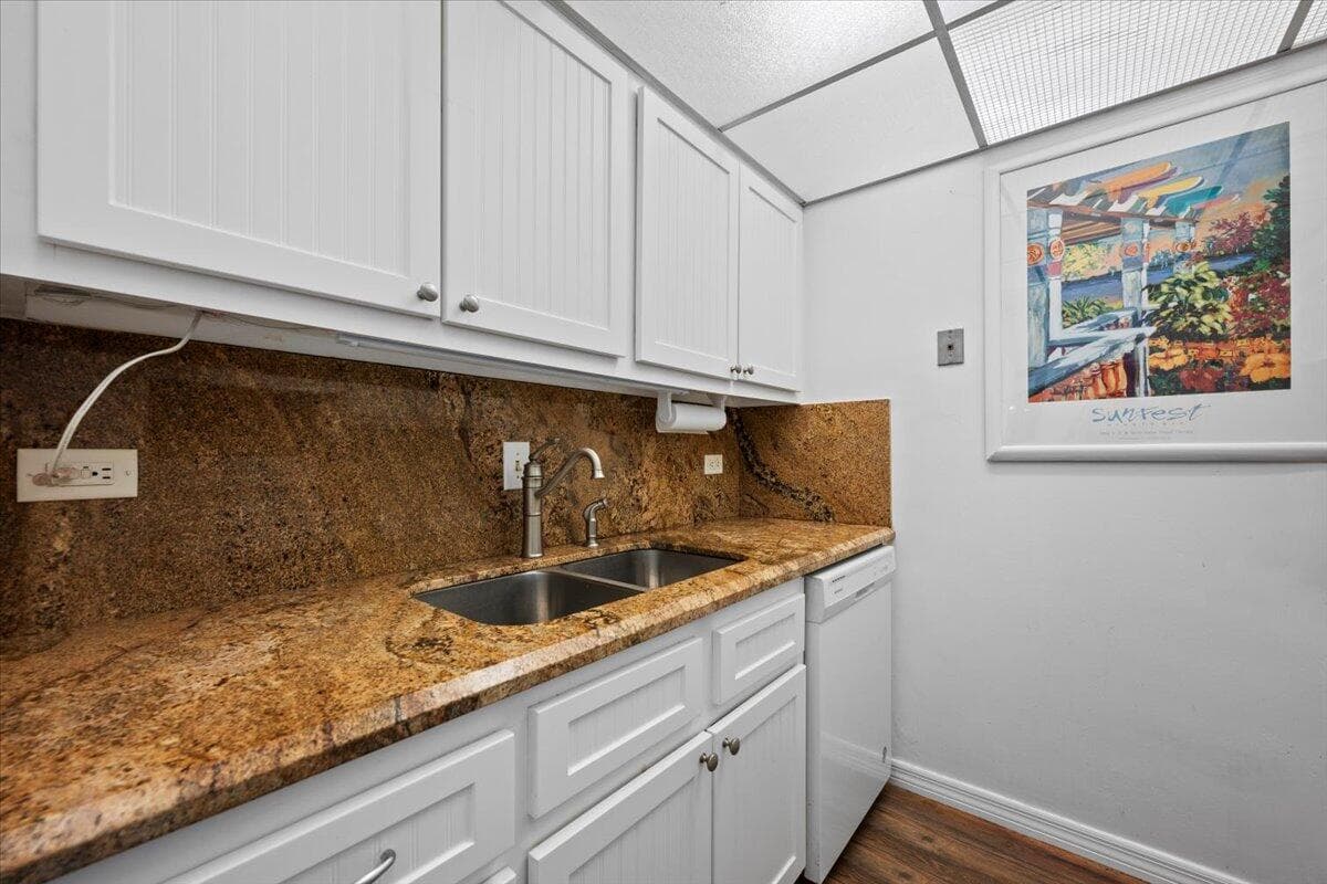 1200 Marine Way 304, North Palm Beach, FL 33408 — photo 12 of 31