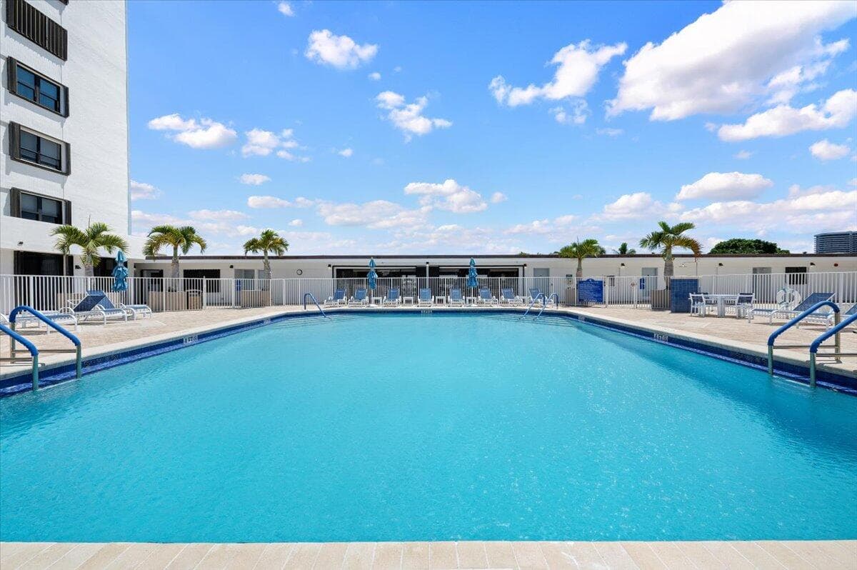 1200 Marine Way 304, North Palm Beach, FL 33408 — photo 23 of 31