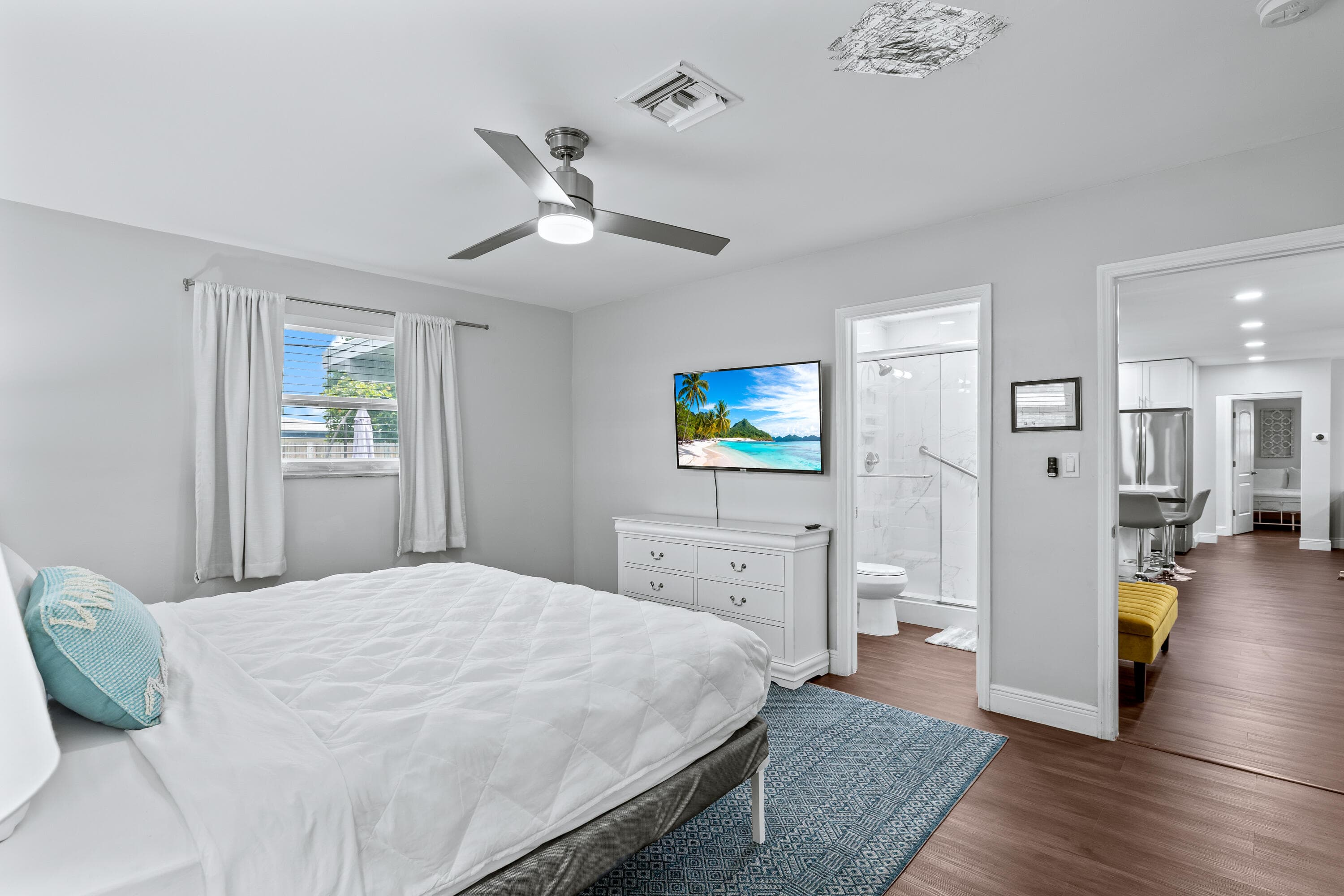 1800 NE 28th Avenue, Pompano Beach, FL 33062 — photo 10 of 39