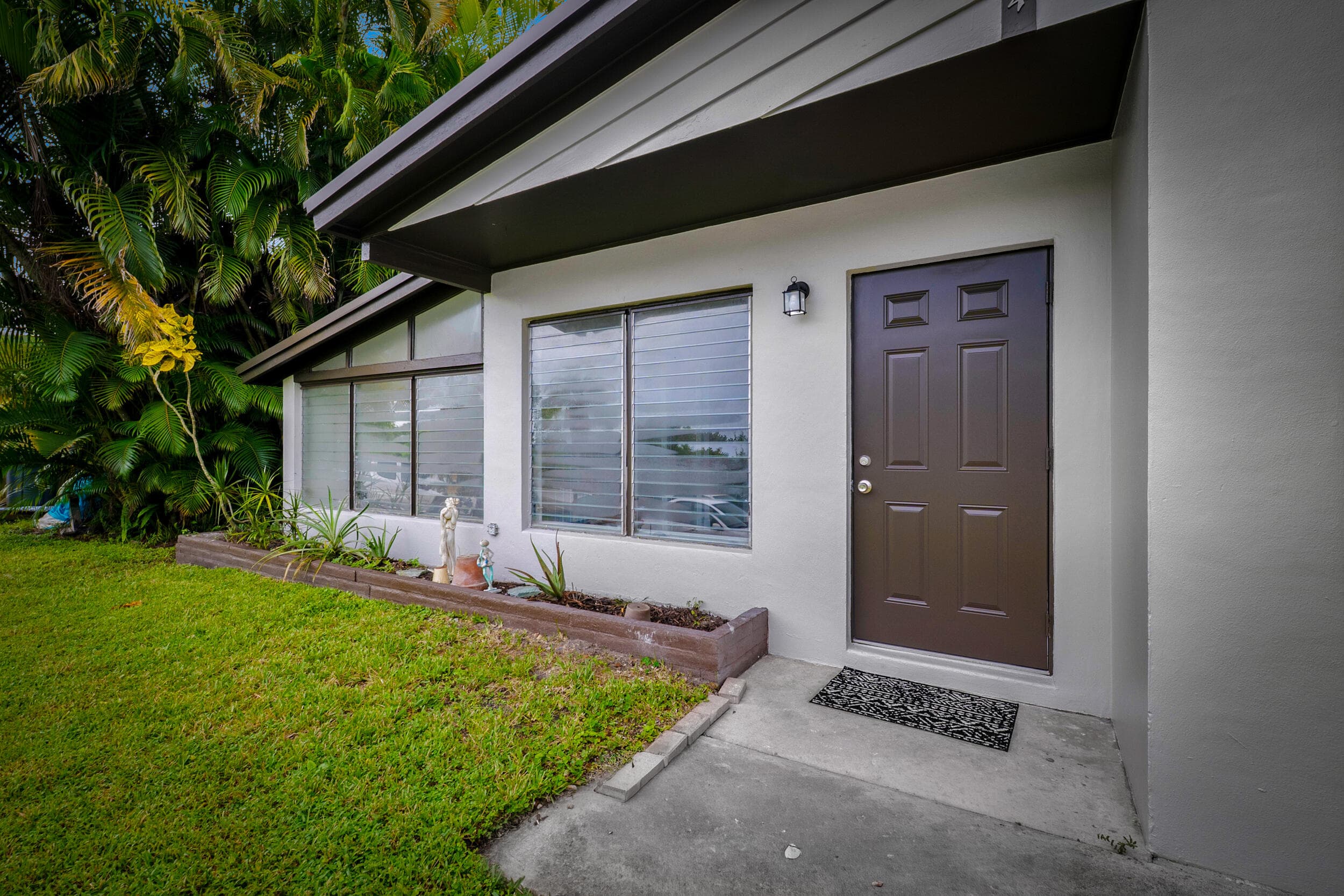 2904 SE Bamboo Street, Stuart, FL 34997 — photo 5 of 51
