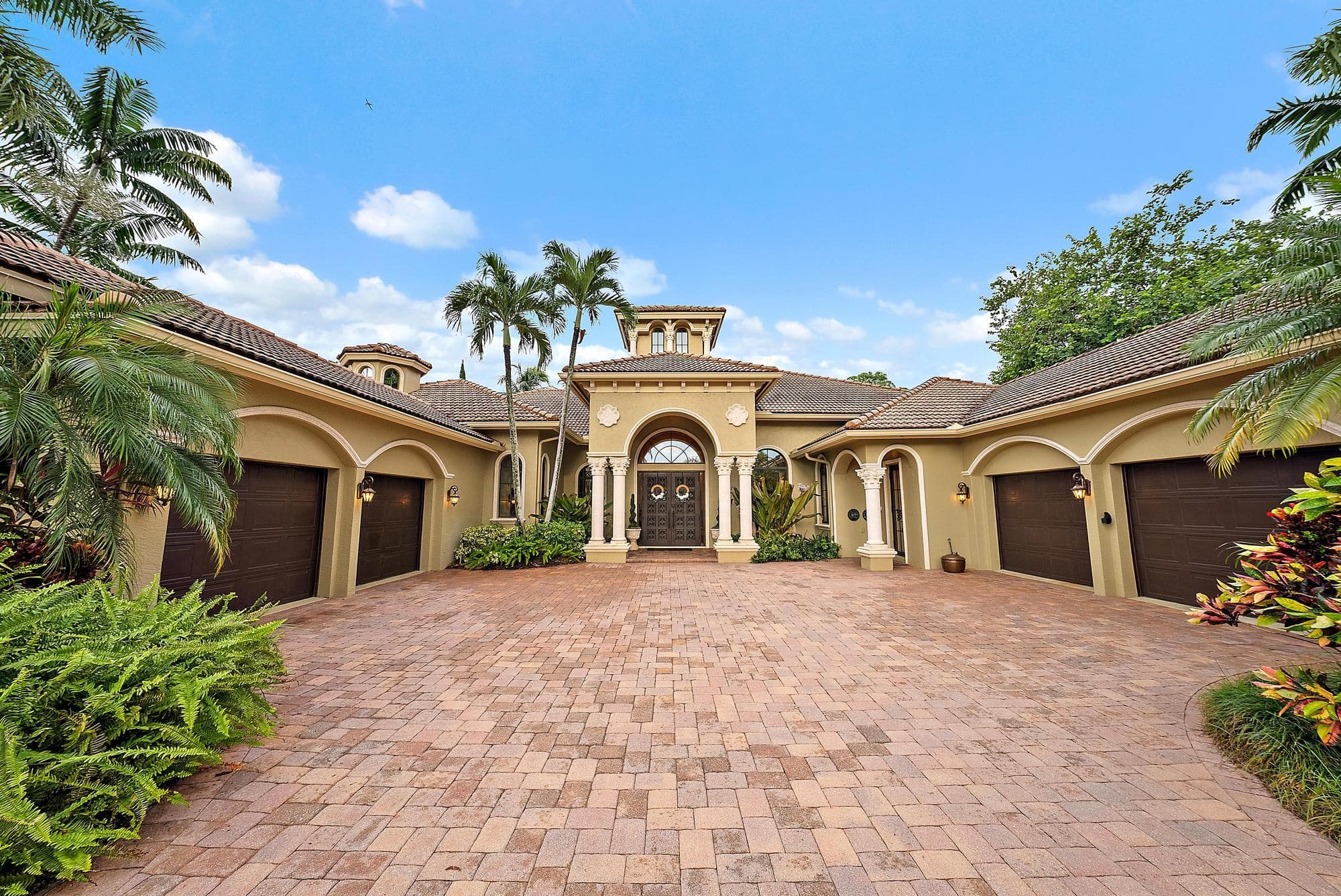 7730 Woodsmuir Drive, Palm Beach Gardens, FL 33412 — photo 10 of 93