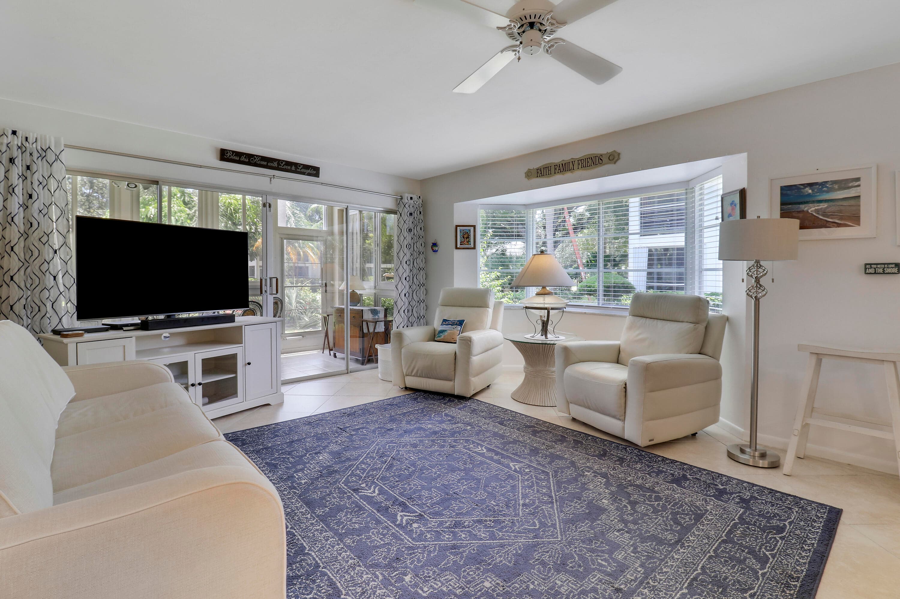 4 Garden Street 101, Tequesta, FL 33469 — photo 9 of 32