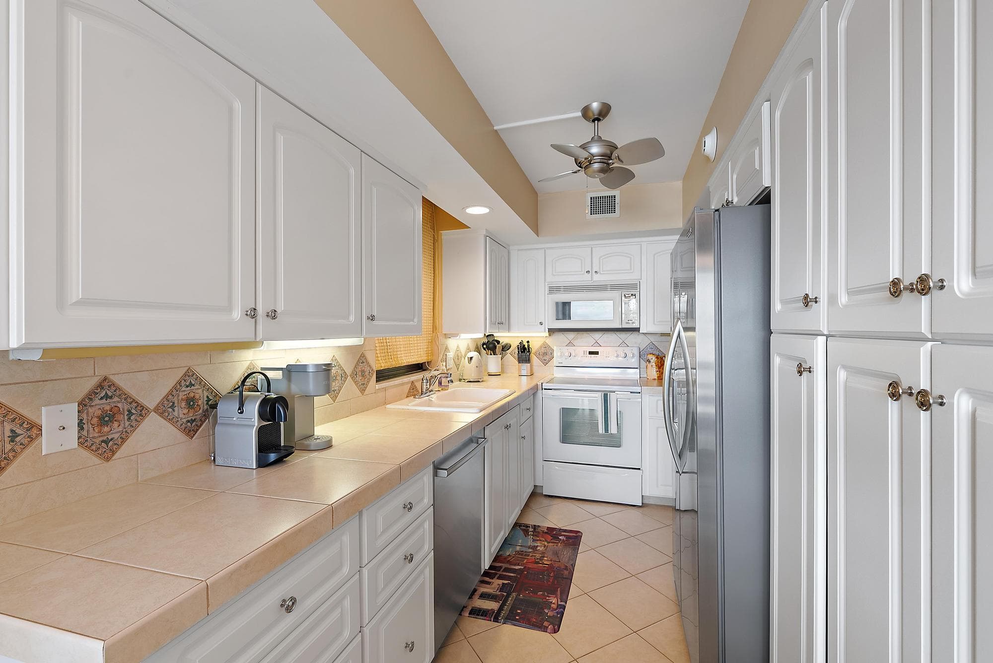 5380 N Ocean Drive 10-B, Singer Island, FL 33404 — photo 9 of 50