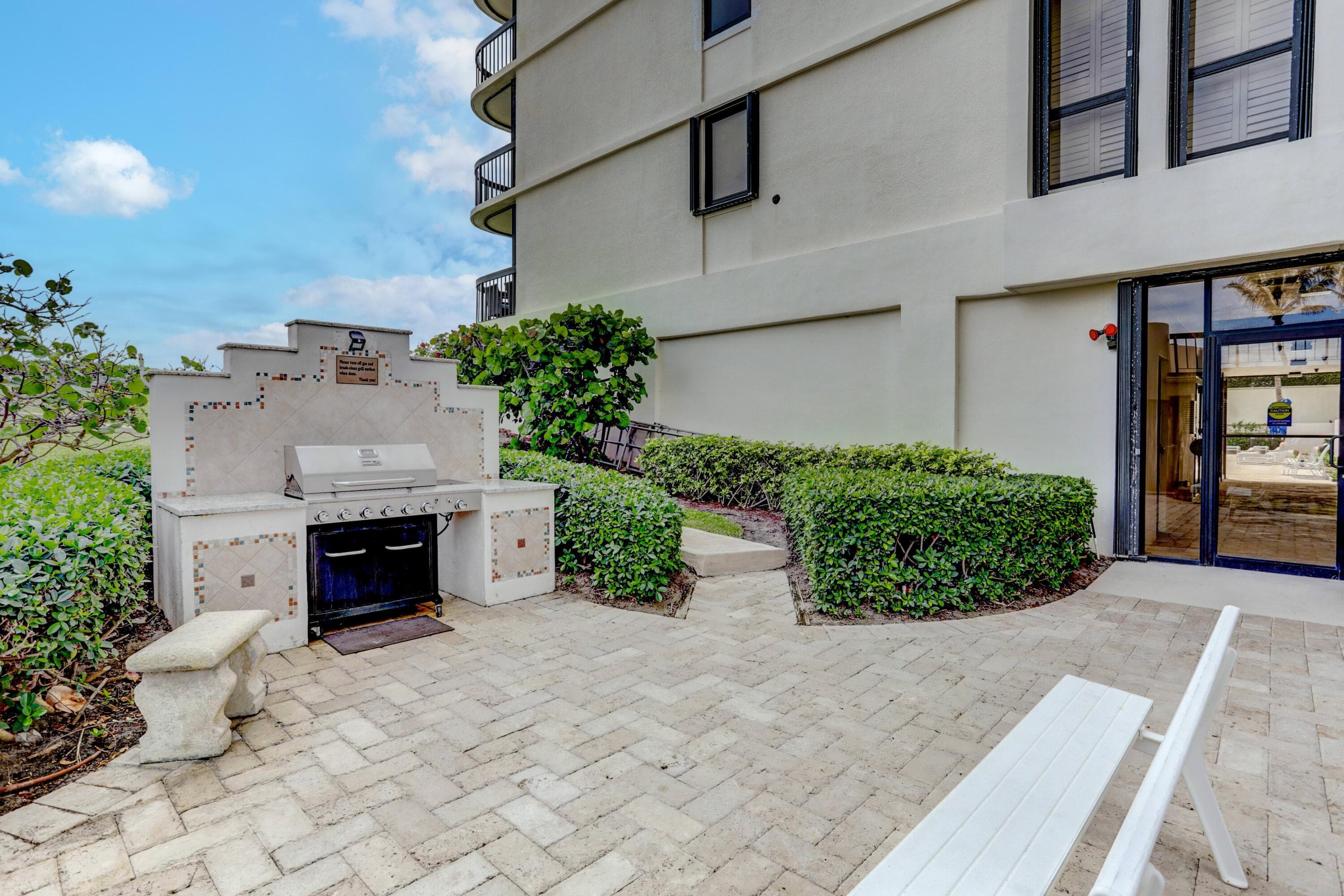 5380 N Ocean Drive 10-B, Singer Island, FL 33404 — photo 33 of 50