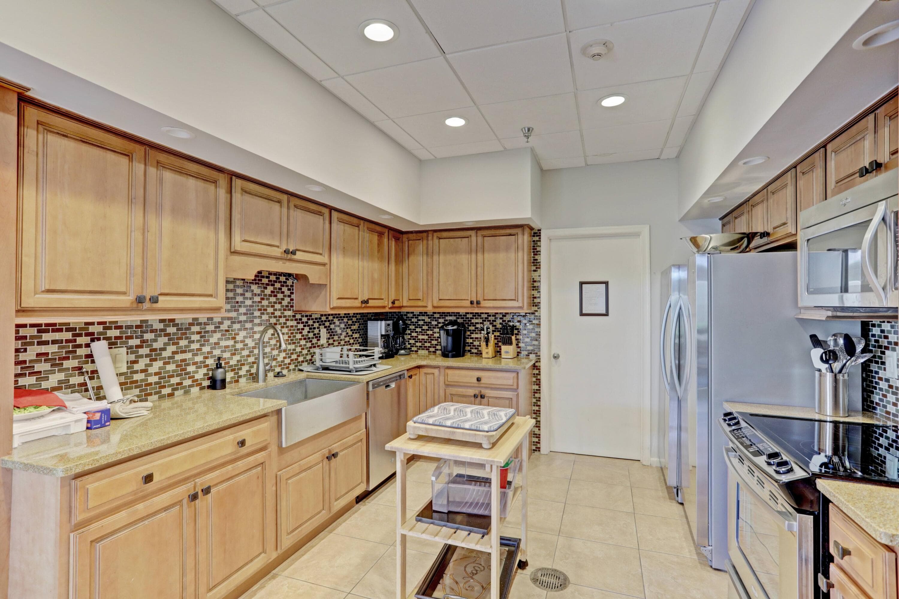 5380 N Ocean Drive 10-B, Singer Island, FL 33404 — photo 41 of 50