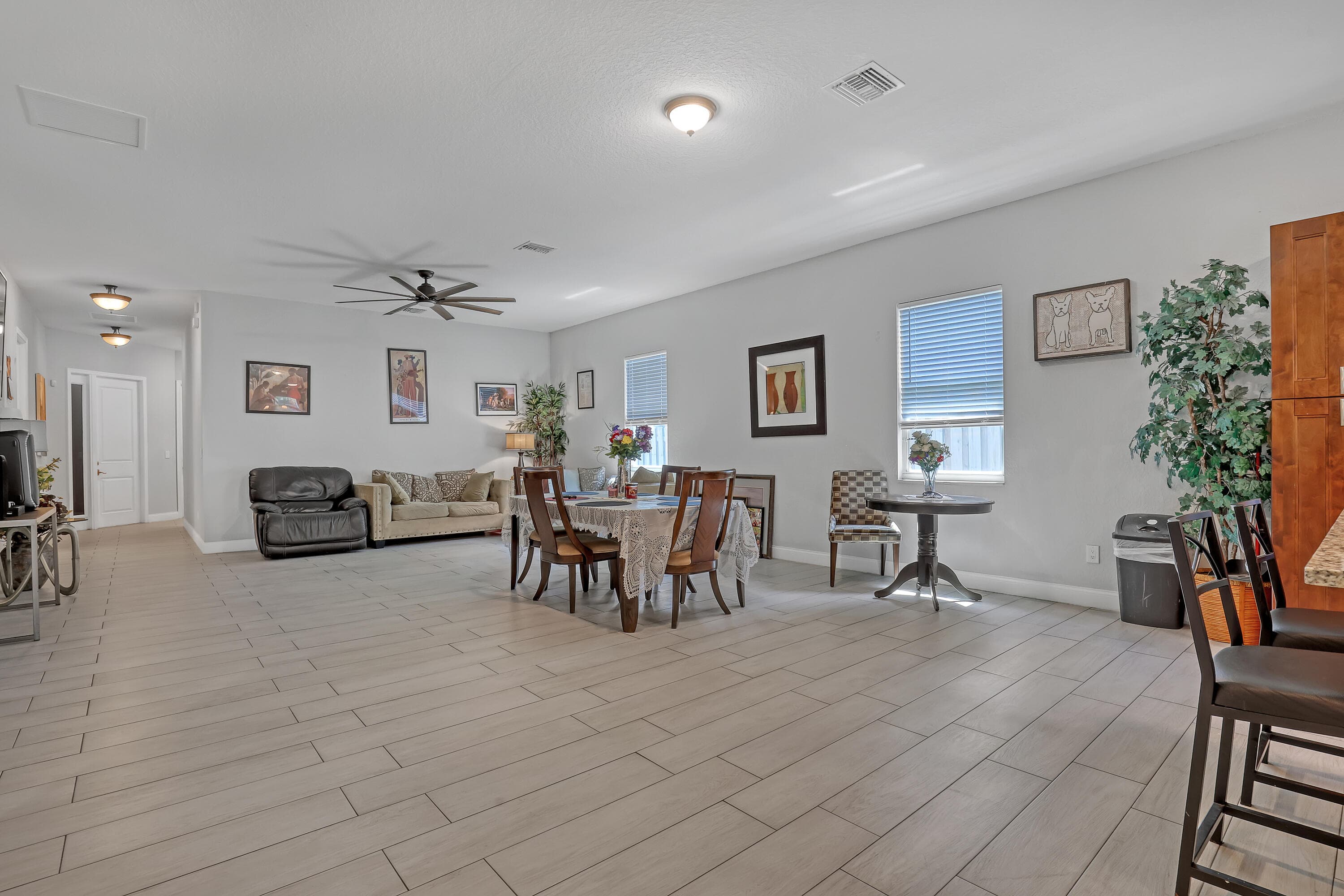 309 NE 11th Avenue, Boynton Beach, FL 33435 — photo 4 of 17