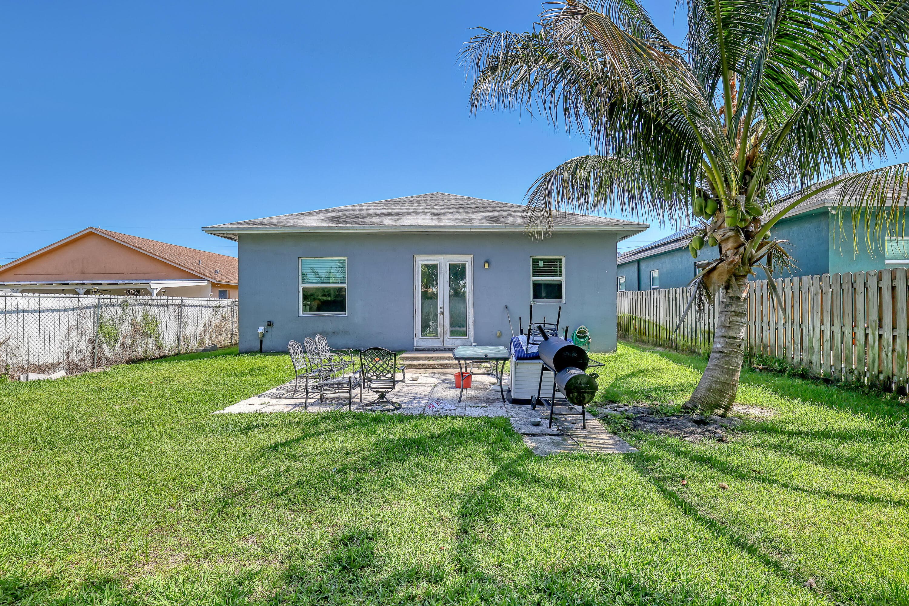 309 NE 11th Avenue, Boynton Beach, FL 33435 — photo 14 of 17
