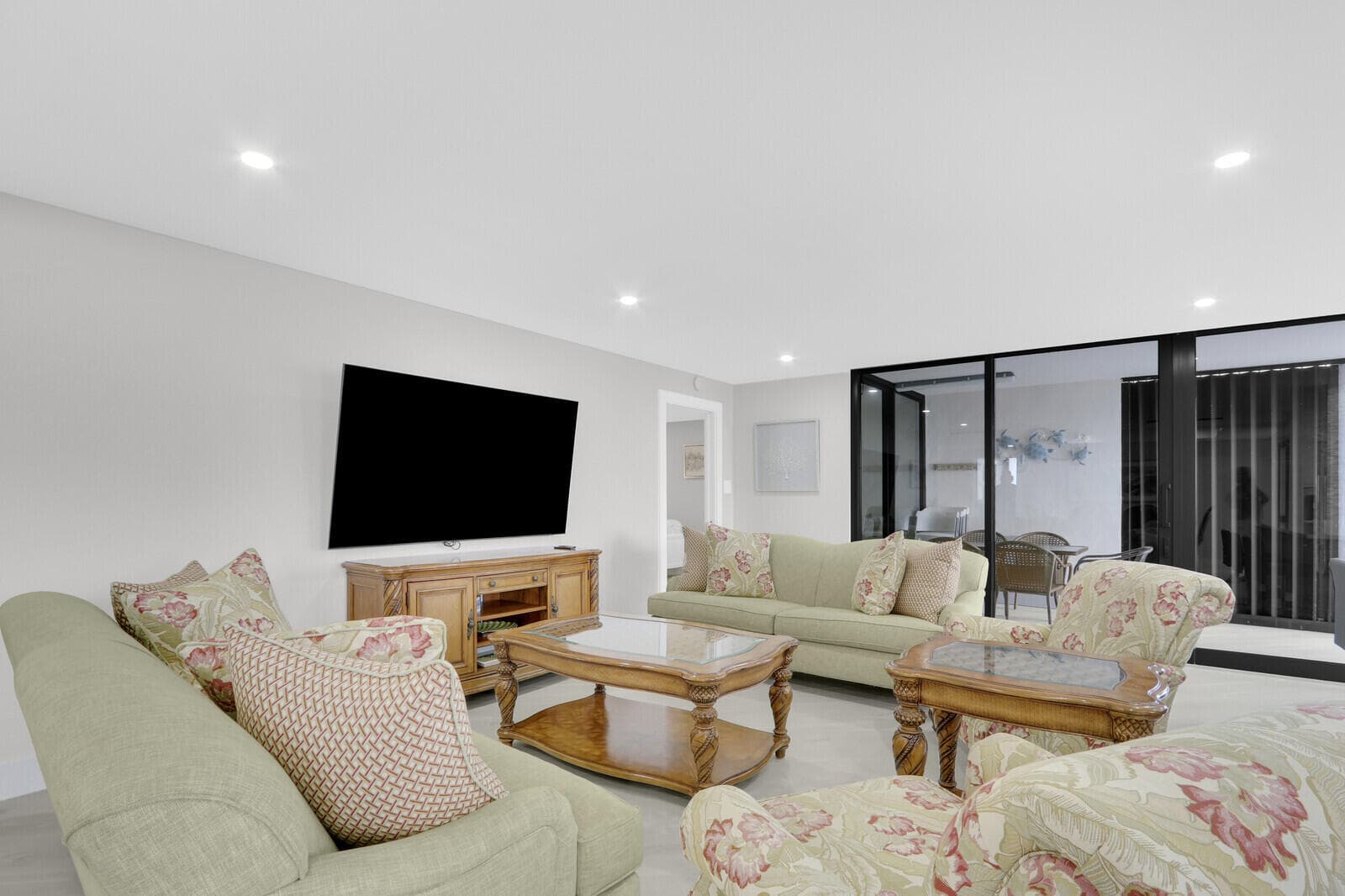 5380 N Ocean Drive 9a, Singer Island, FL 33404 — photo 7 of 39