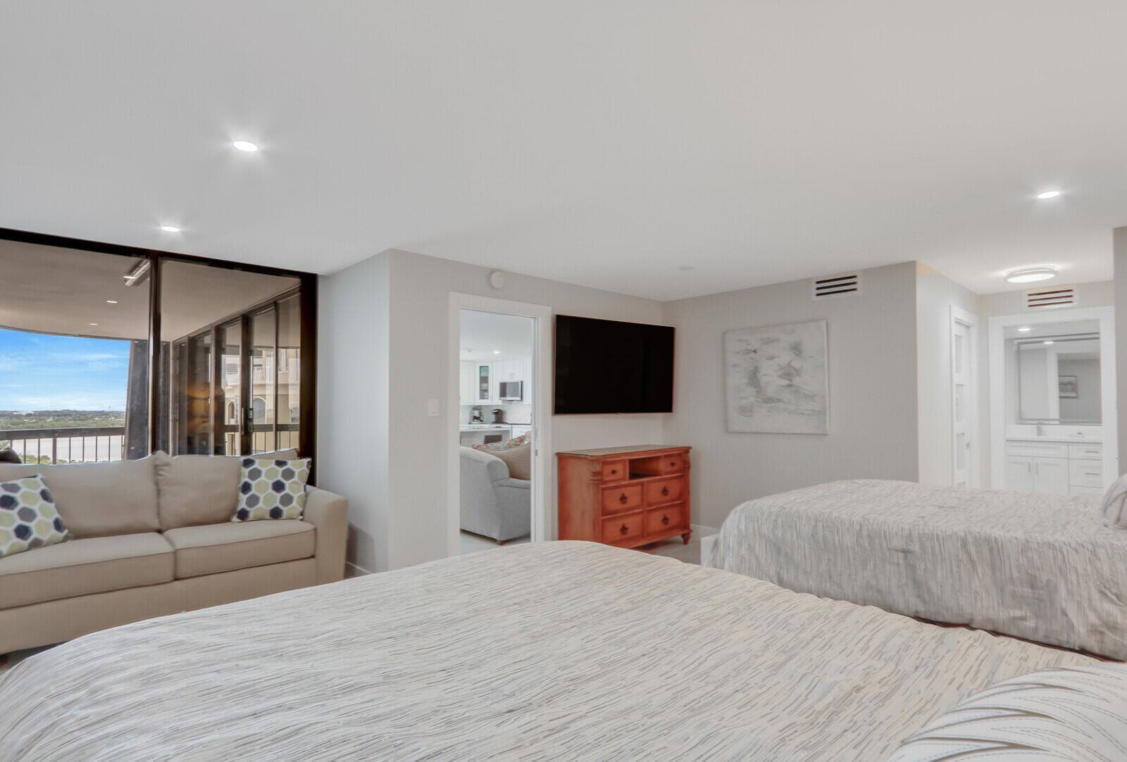 5380 N Ocean Drive 9a, Singer Island, FL 33404 — photo 25 of 39