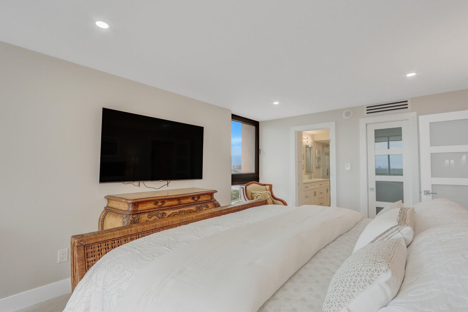 5380 N Ocean Drive 9a, Singer Island, FL 33404 — photo 30 of 39