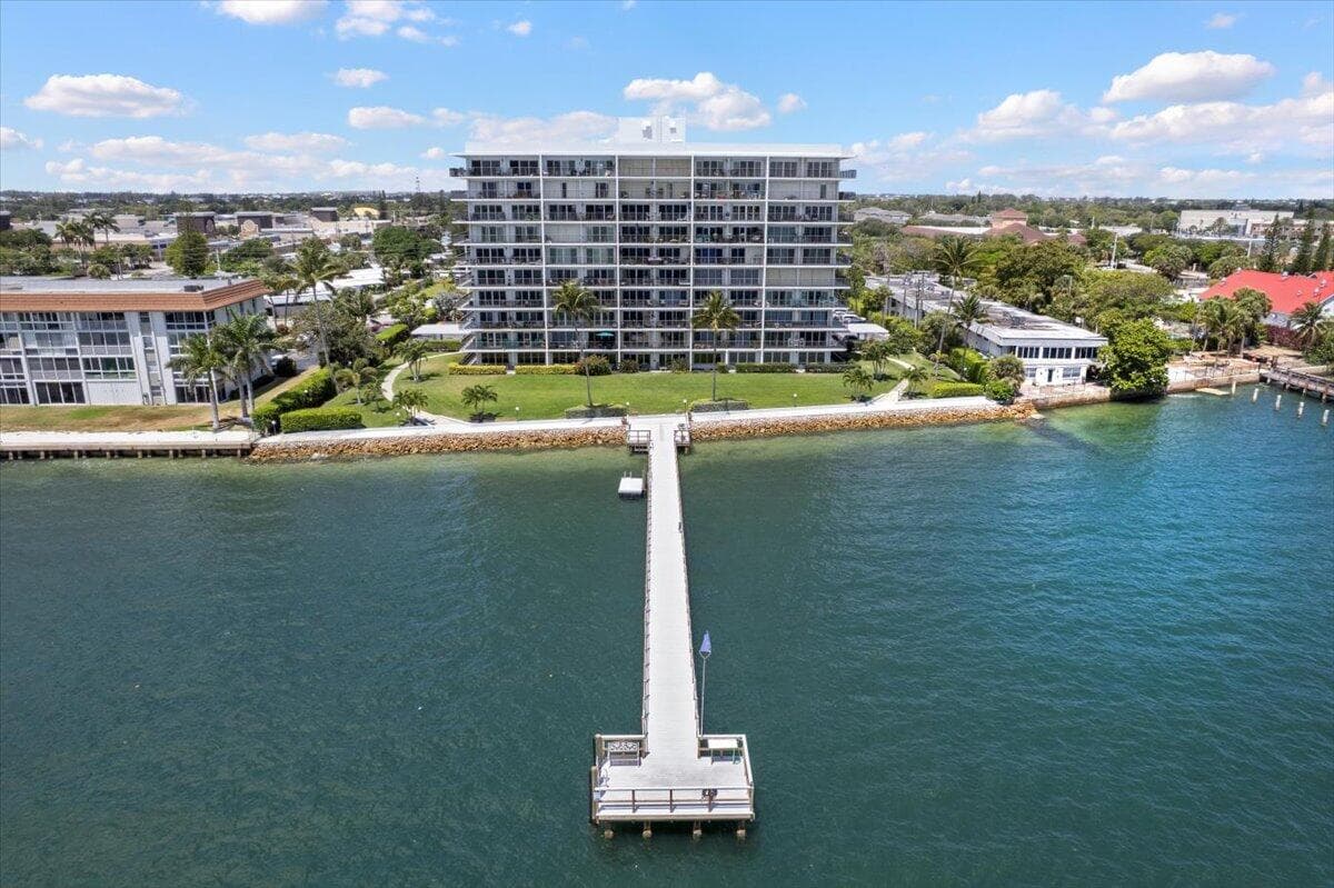 3040 Lake Shore Drive 101, Riviera Beach, FL 33404 — photo 50 of 55