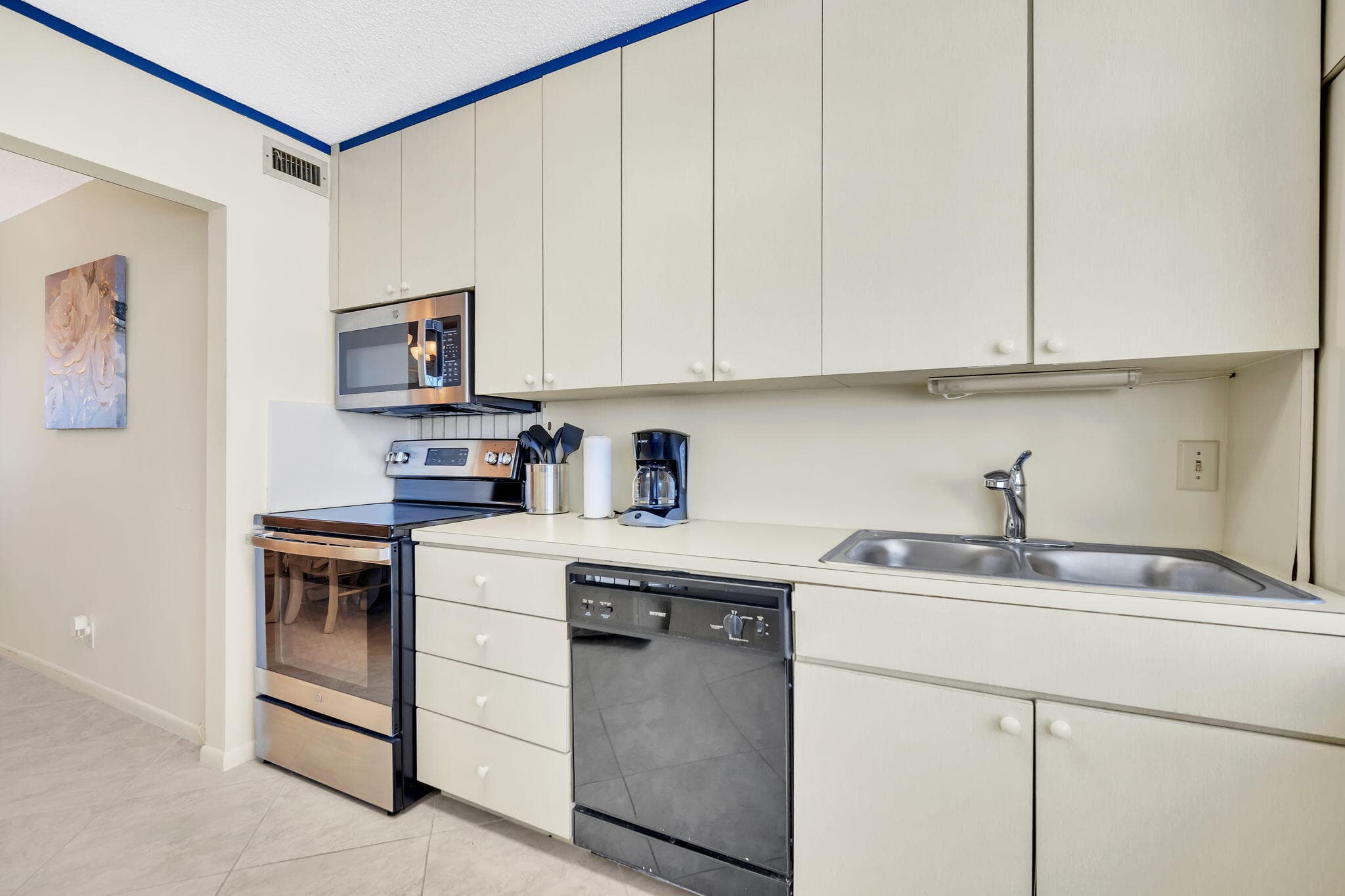 5200 N Ocean Boulevard 1510b, Lauderdale-By-The-Sea, FL 33308 — photo 8 of 50