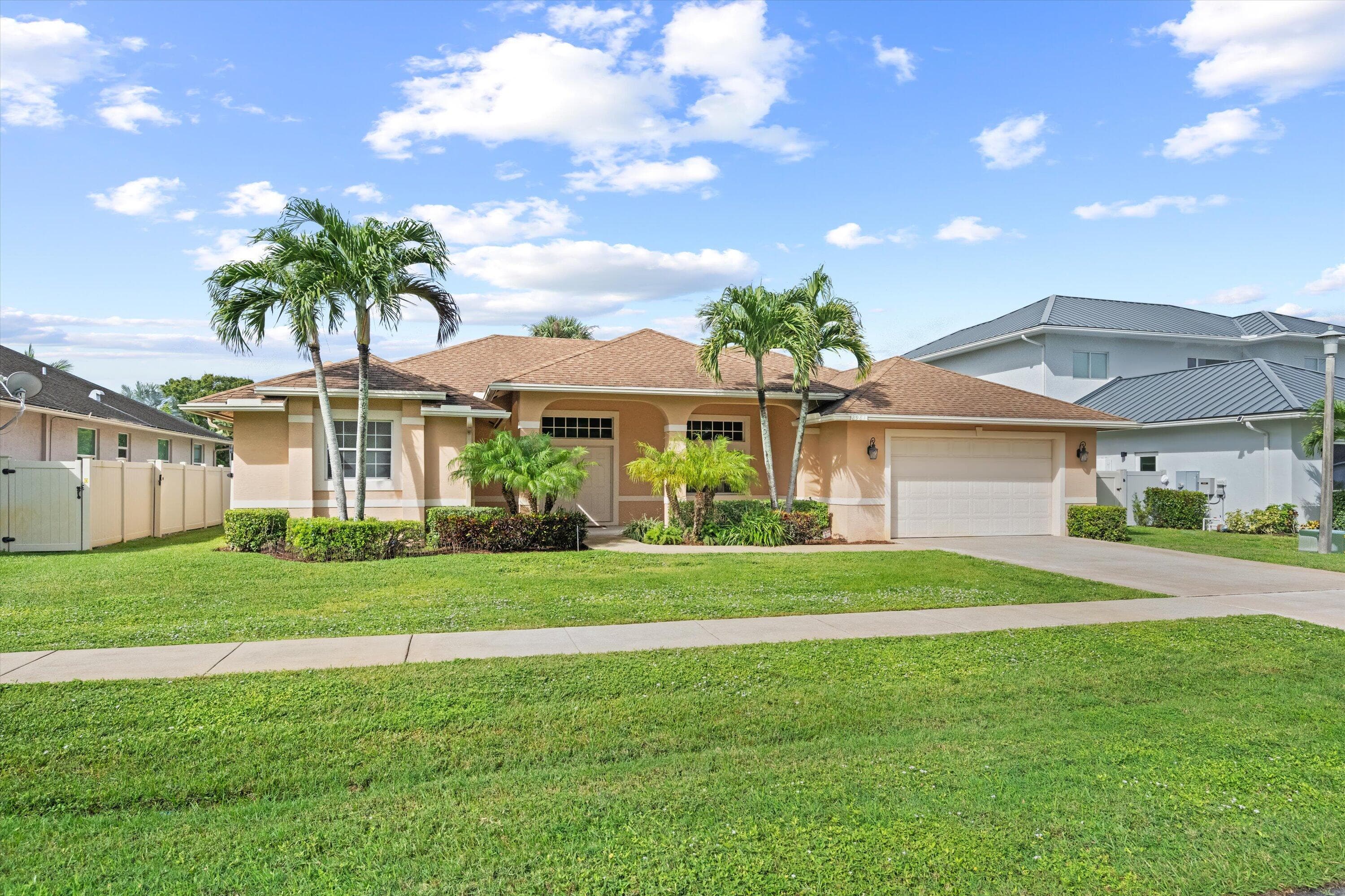 2981 Dovedale Court E, Wellington, FL 33414 — photo 1 of 40
