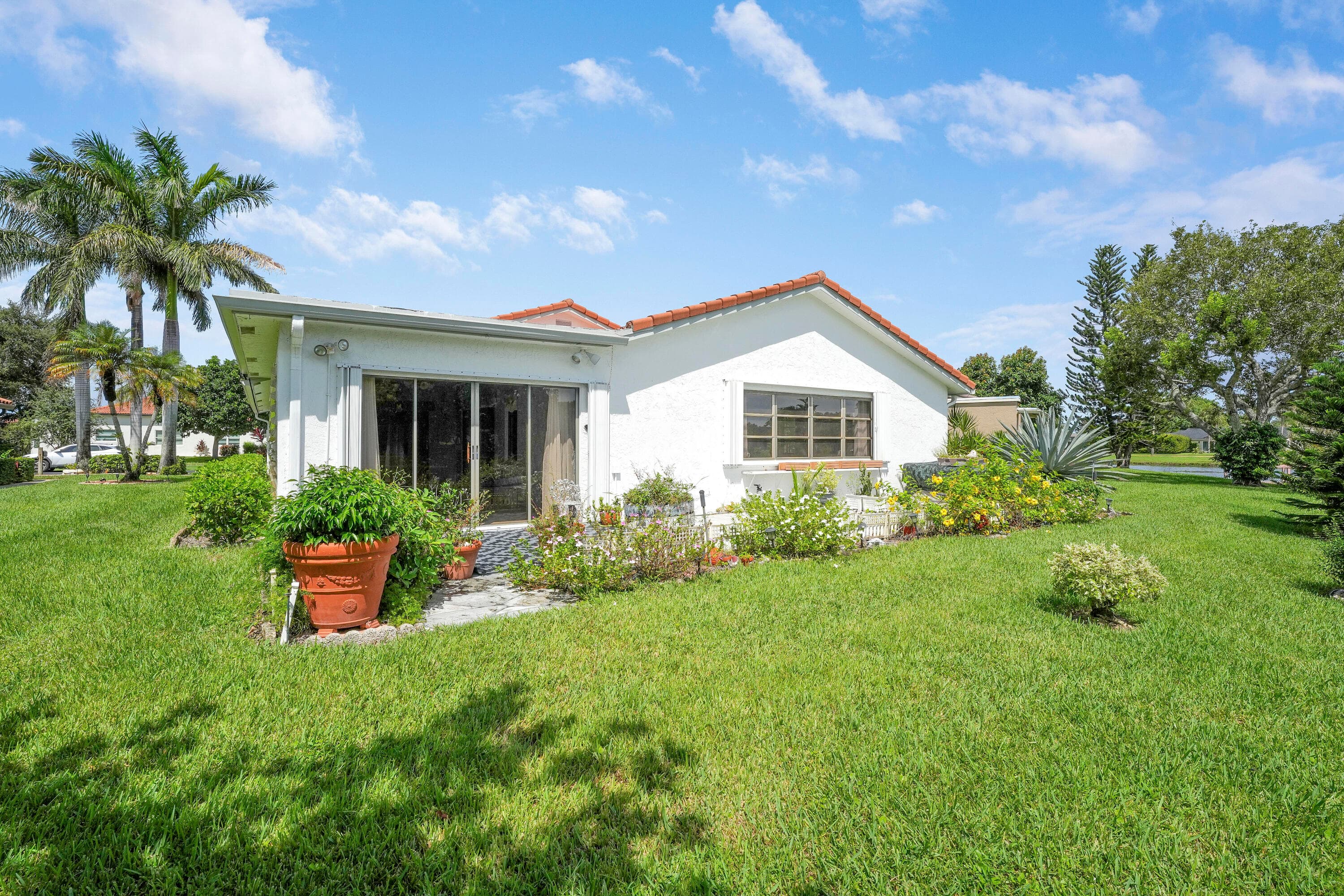 8421 Bonita Isle Drive, Lake Worth, FL 33467 — photo 35 of 46
