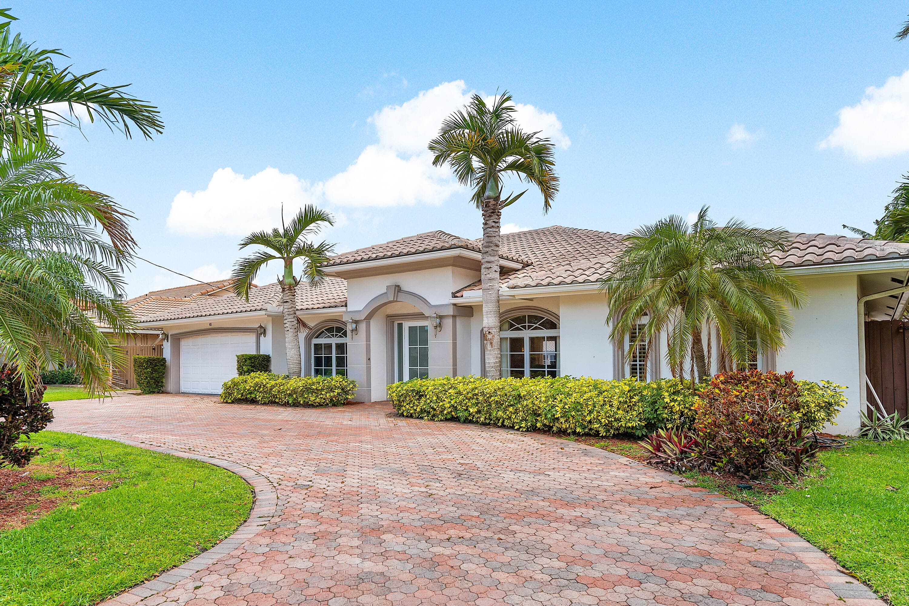 41 Castle Harbor Island, Fort Lauderdale, FL 33308 — photo 2 of 50