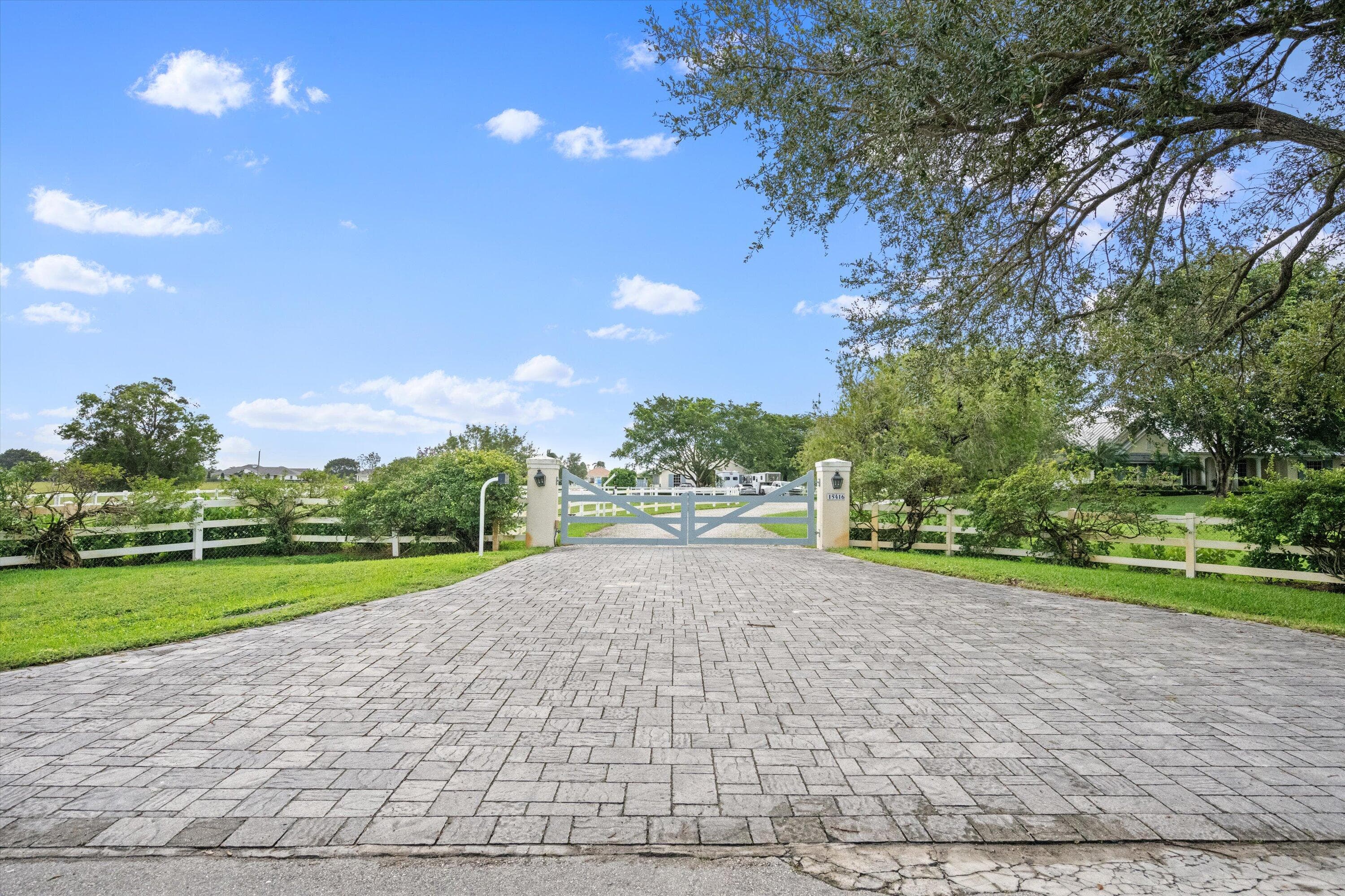 15416 Sunnyland Lane Barn, Wellington, FL 33414 — photo 14 of 18