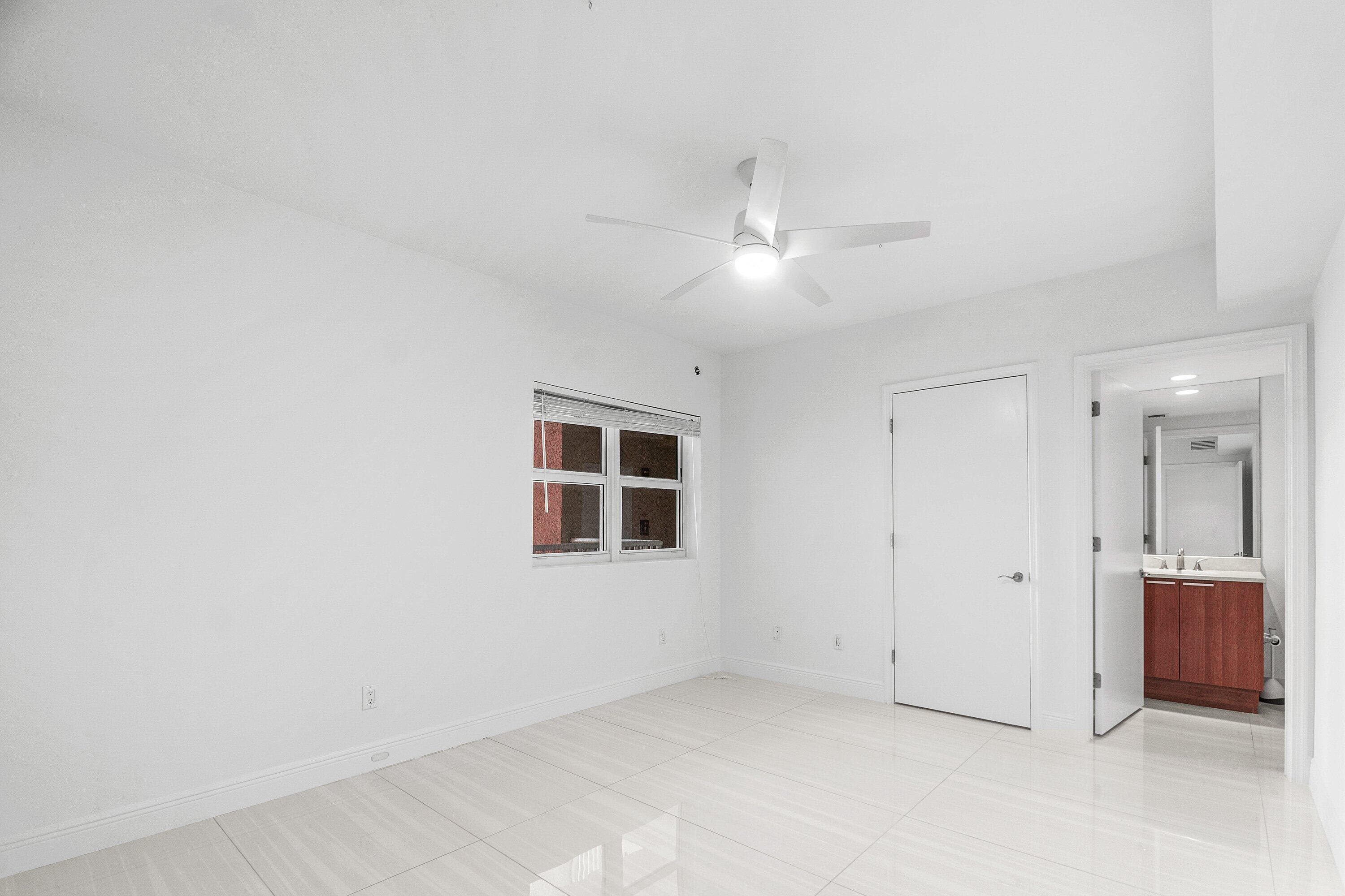 2650 Lake Shore Drive 1005, Riviera Beach, FL 33404 — photo 17 of 52