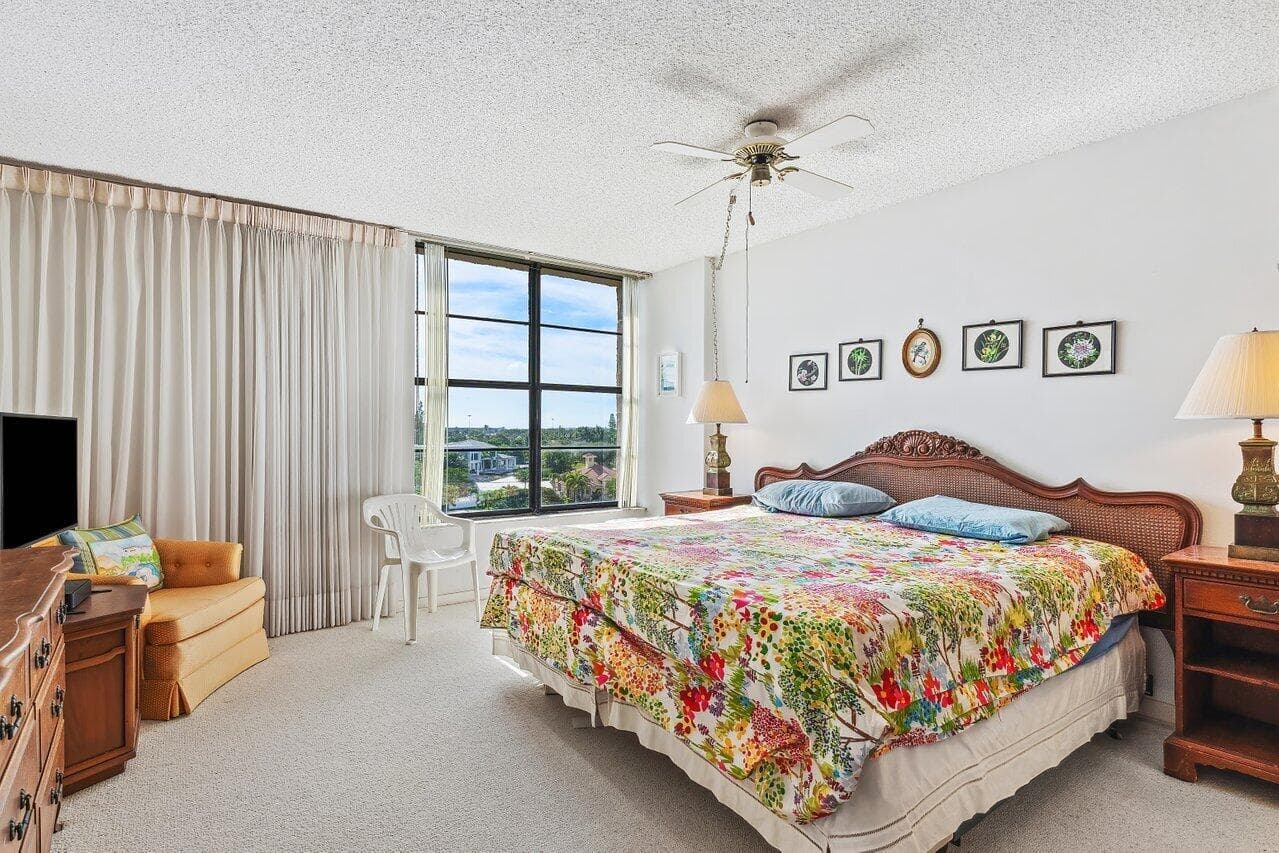 13 Royal Palm Way 602, Boca Raton, FL 33432 — photo 17 of 43