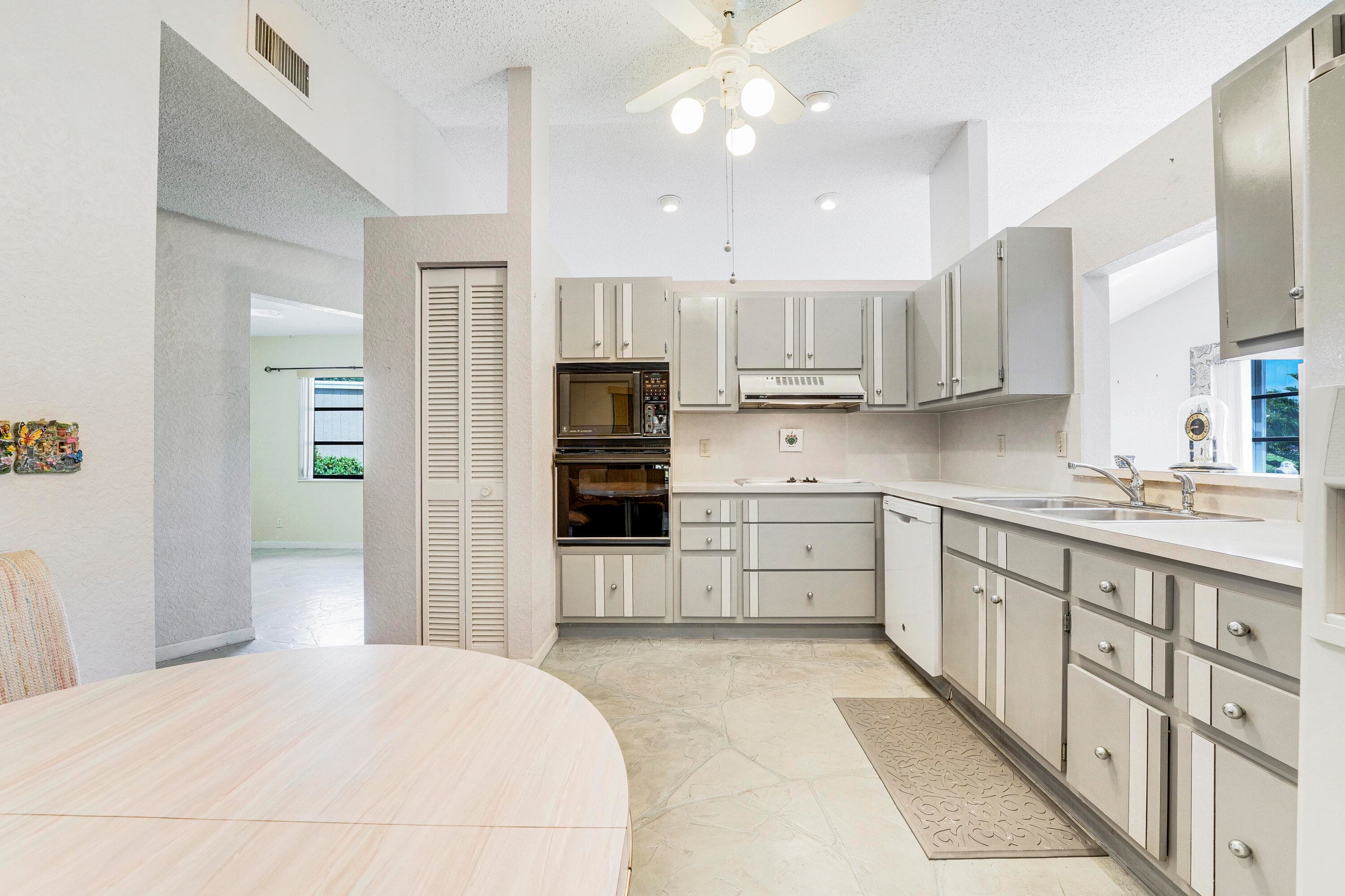 8421 Bonita Isle Drive, Lake Worth, FL 33467 — photo 14 of 46
