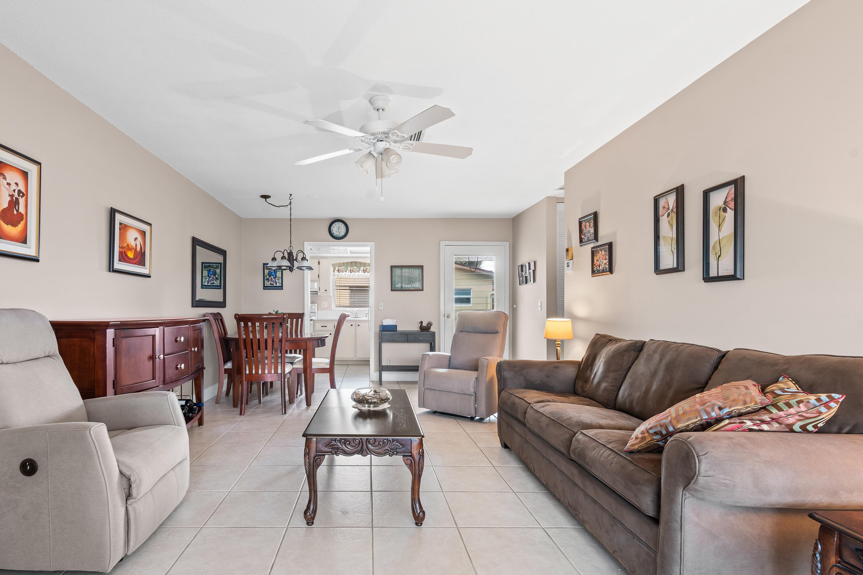 2822 Crosley Drive W B, West Palm Beach, FL 33415 — photo 1 of 33