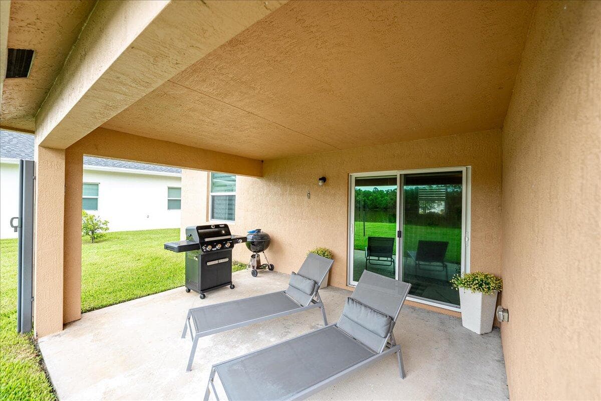 448 SW Vista Lake Drive, Port St. Lucie, FL 34953 — photo 32 of 40