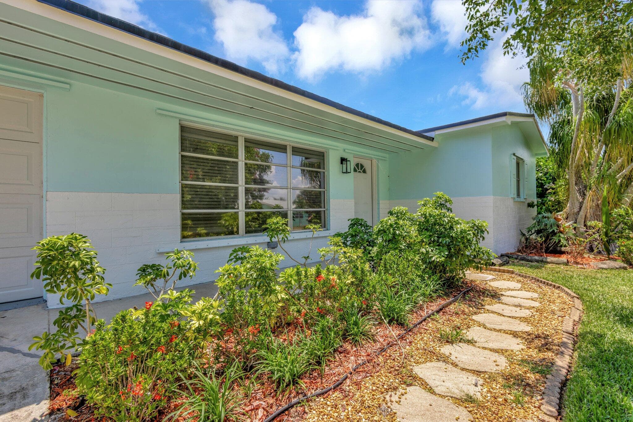 3837 NE Melba Drive, Jensen Beach, FL 34957 — photo 4 of 66