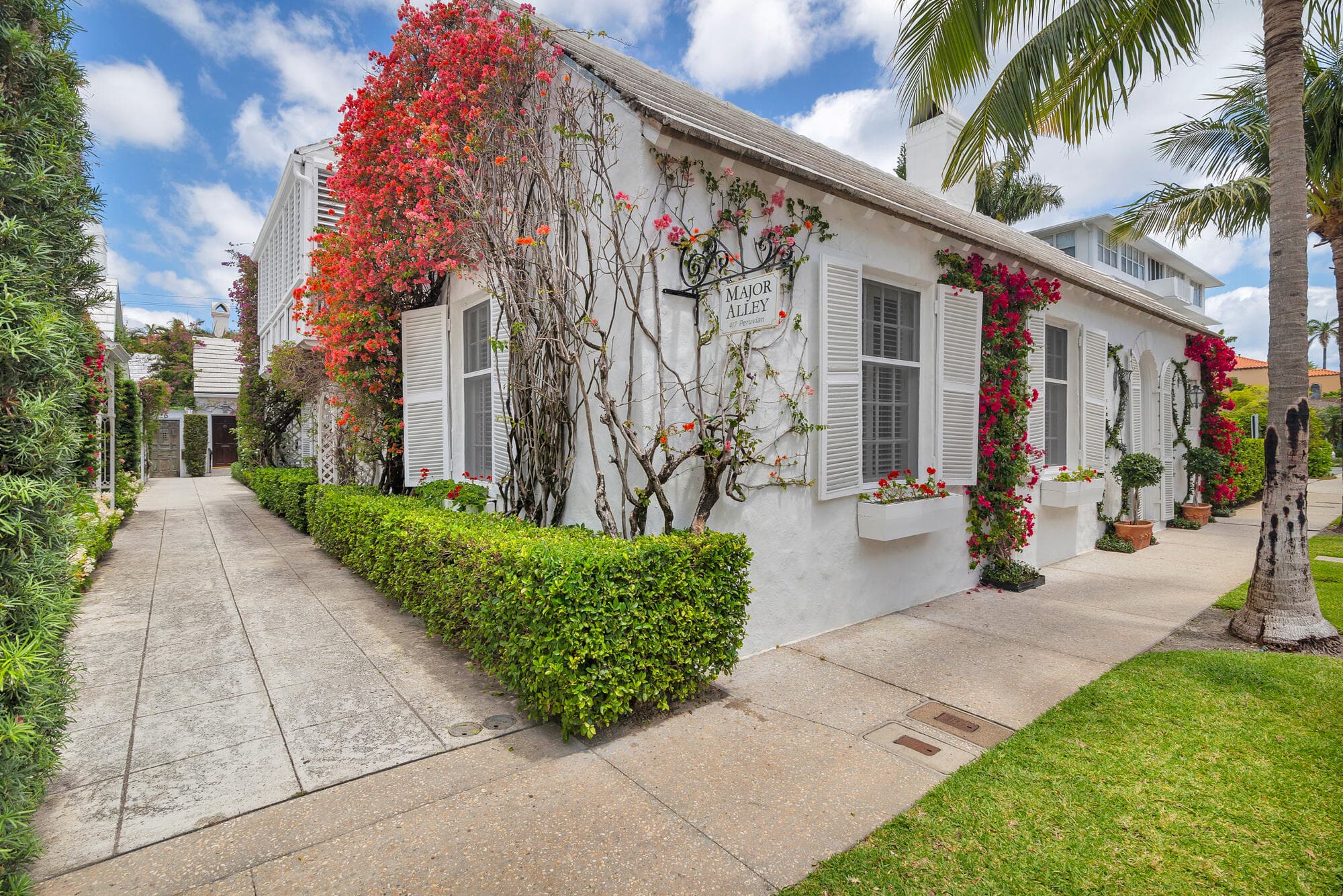 417 Peruvian Avenue 1, Palm Beach, FL 33480 — photo 2 of 21