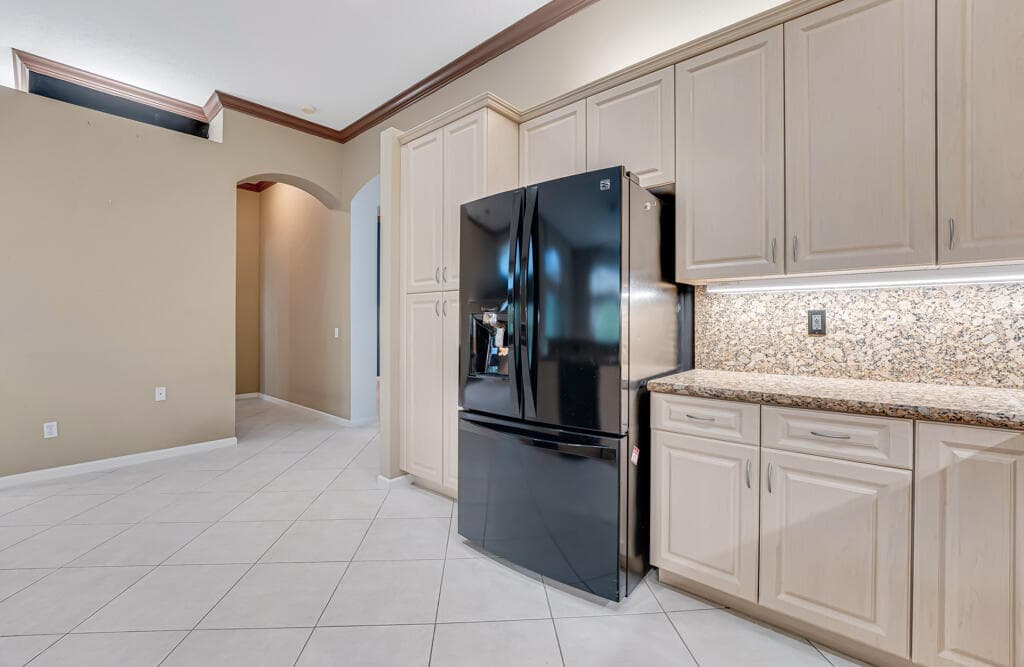 7932 Seagrape Shores Drive, Lake Worth, FL 33467 — photo 10 of 54