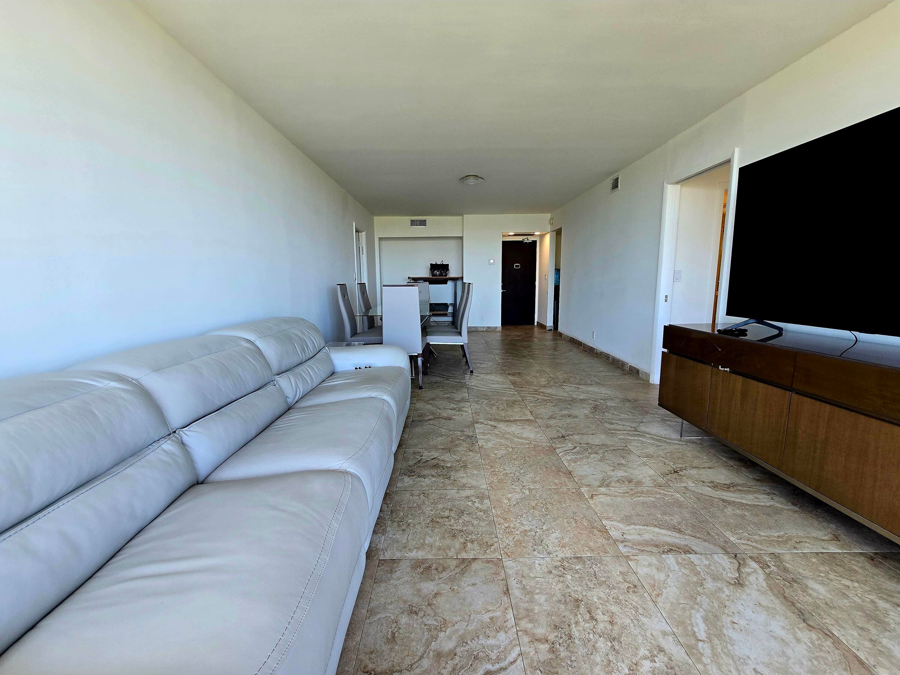20335 W Country Club Drive 2208, Aventura, FL 33180 — photo 2 of 35