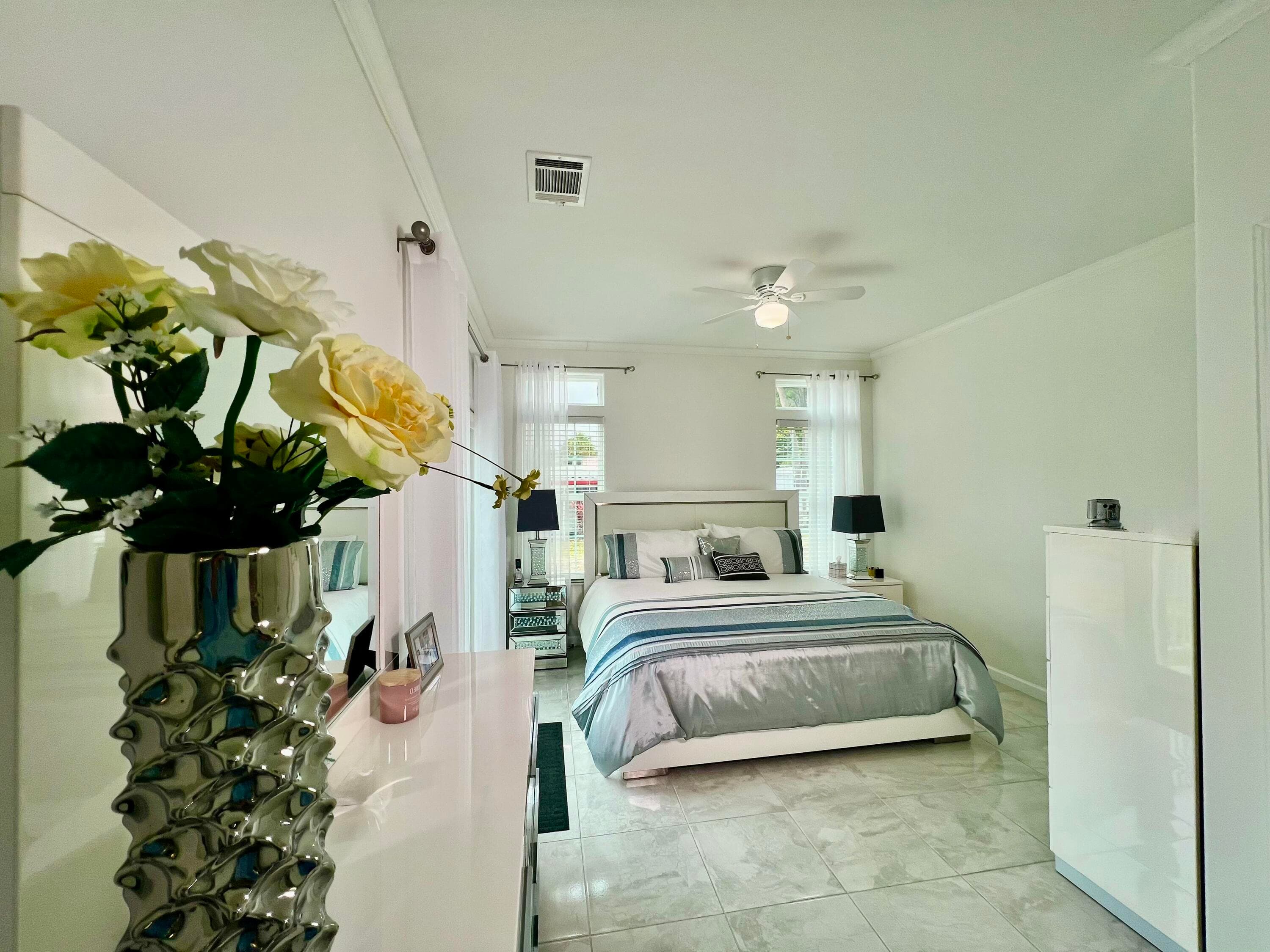 413 Hibiscus Drive, Deerfield Beach, FL 33442 — photo 11 of 39