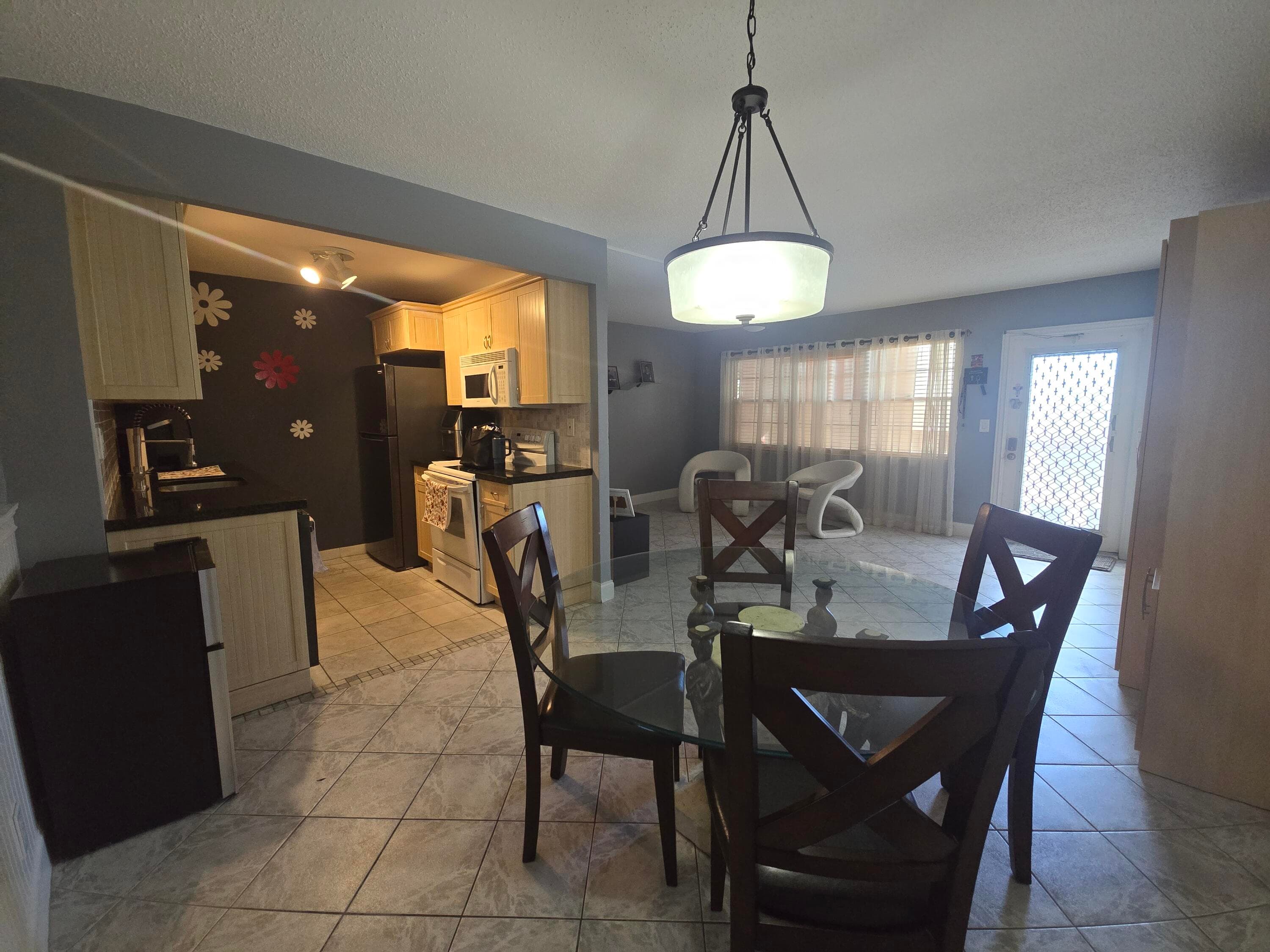 2010 Westbury F 2010, Deerfield Beach, FL 33442 — photo 6 of 27