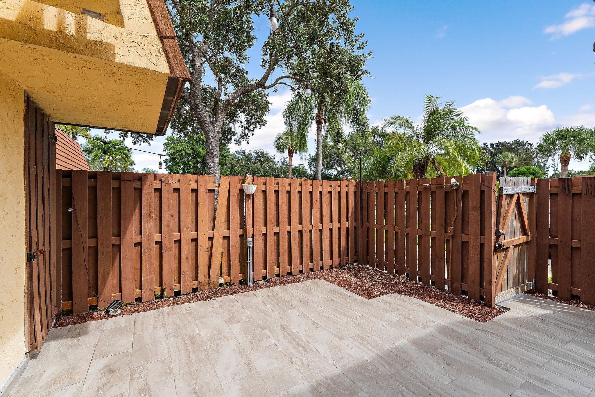 825 Center Street 30a, Jupiter, FL 33458 — photo 6 of 34