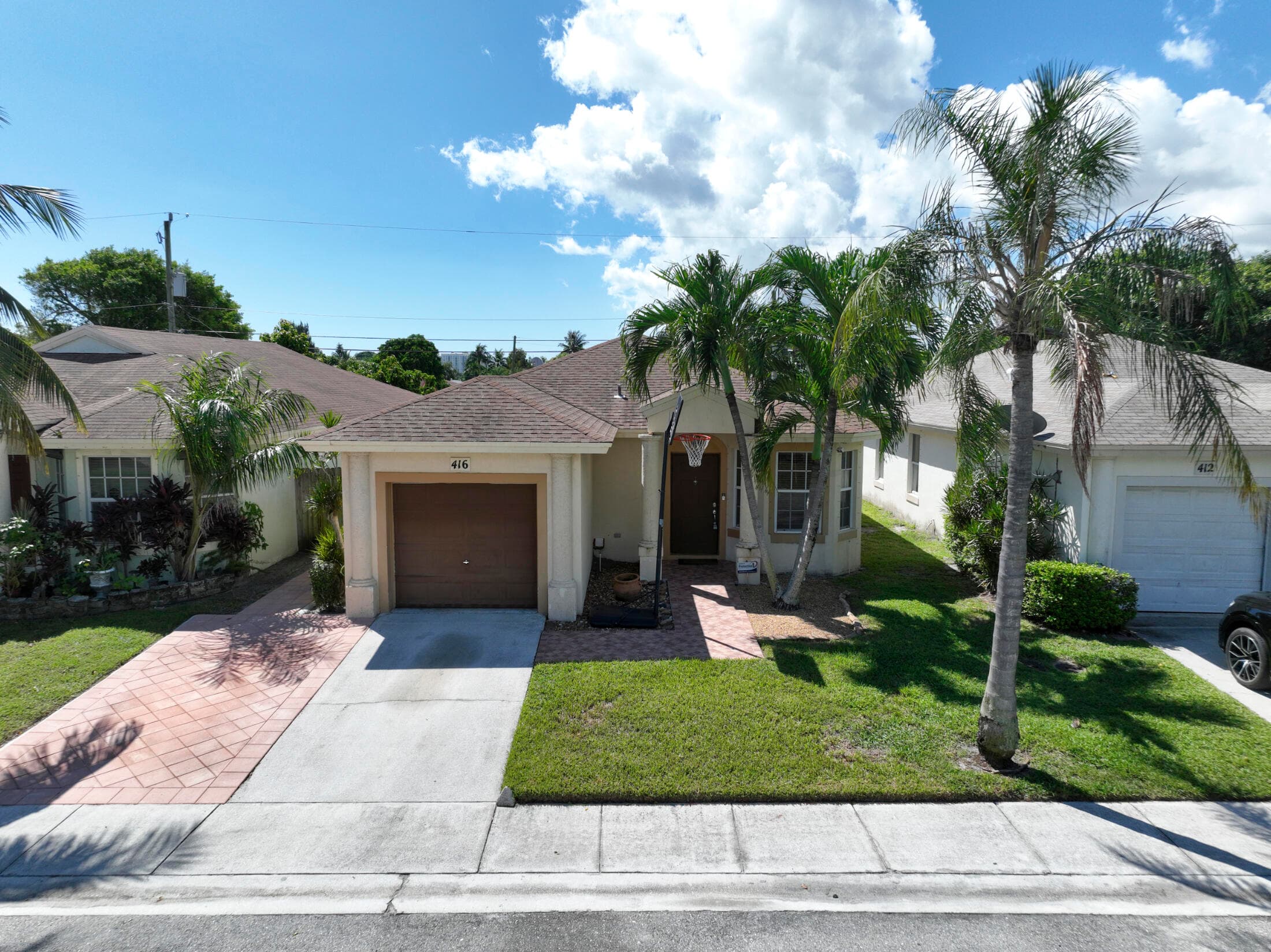 416 Circle Drive S, Boynton Beach, FL 33435 — photo 2 of 24
