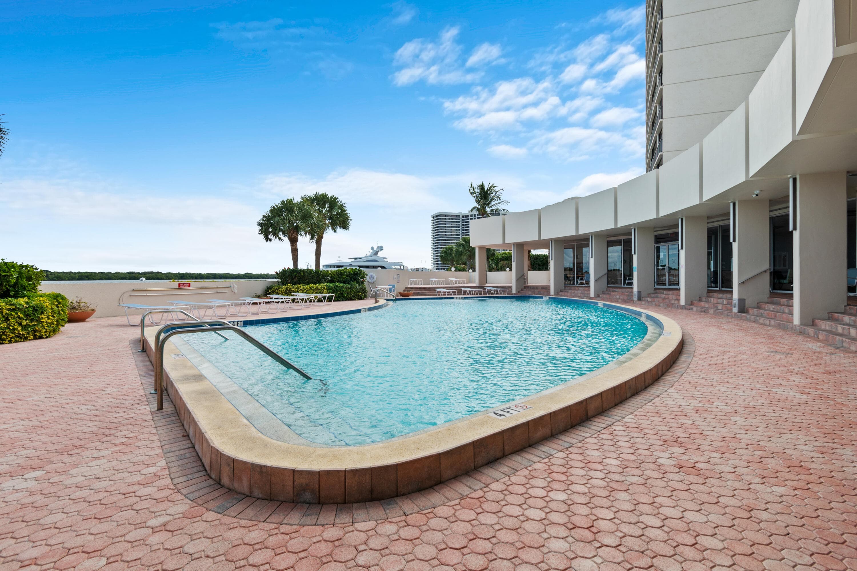 134 Lakeshore Drive 814, North Palm Beach, FL 33408 — photo 22 of 29