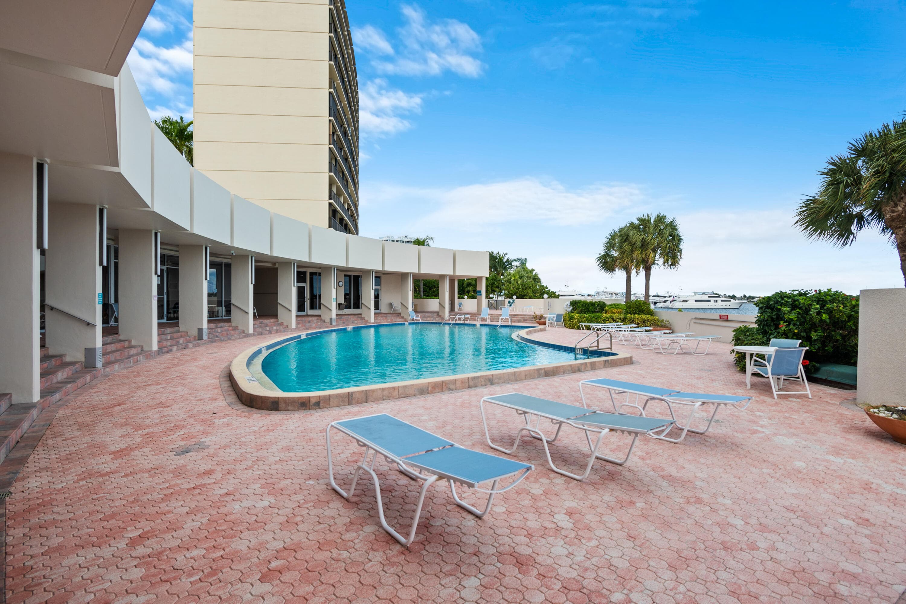 134 Lakeshore Drive 814, North Palm Beach, FL 33408 — photo 24 of 29