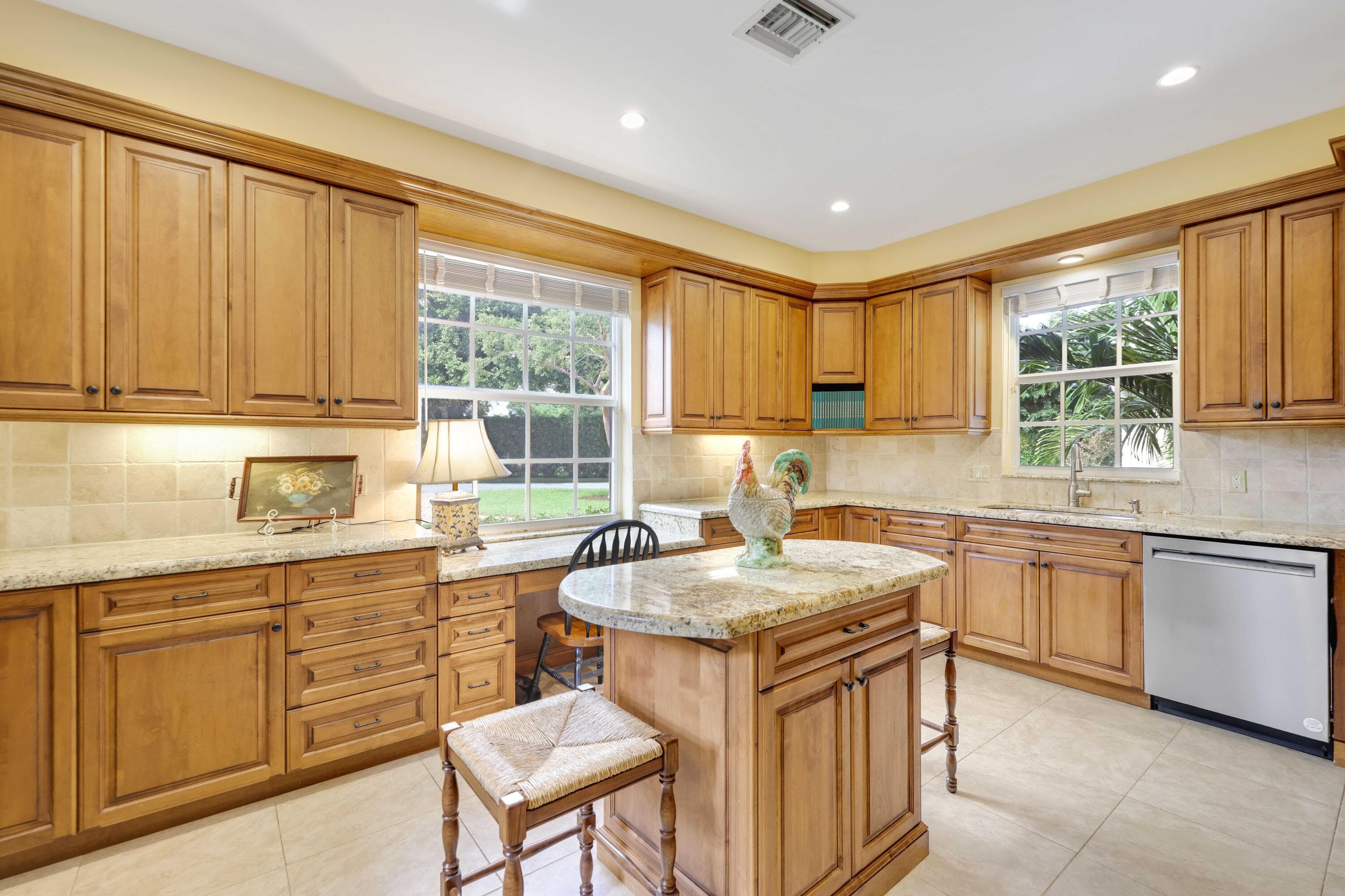 36 Country Road, Village of Golf, FL 33436 — photo 23 of 51