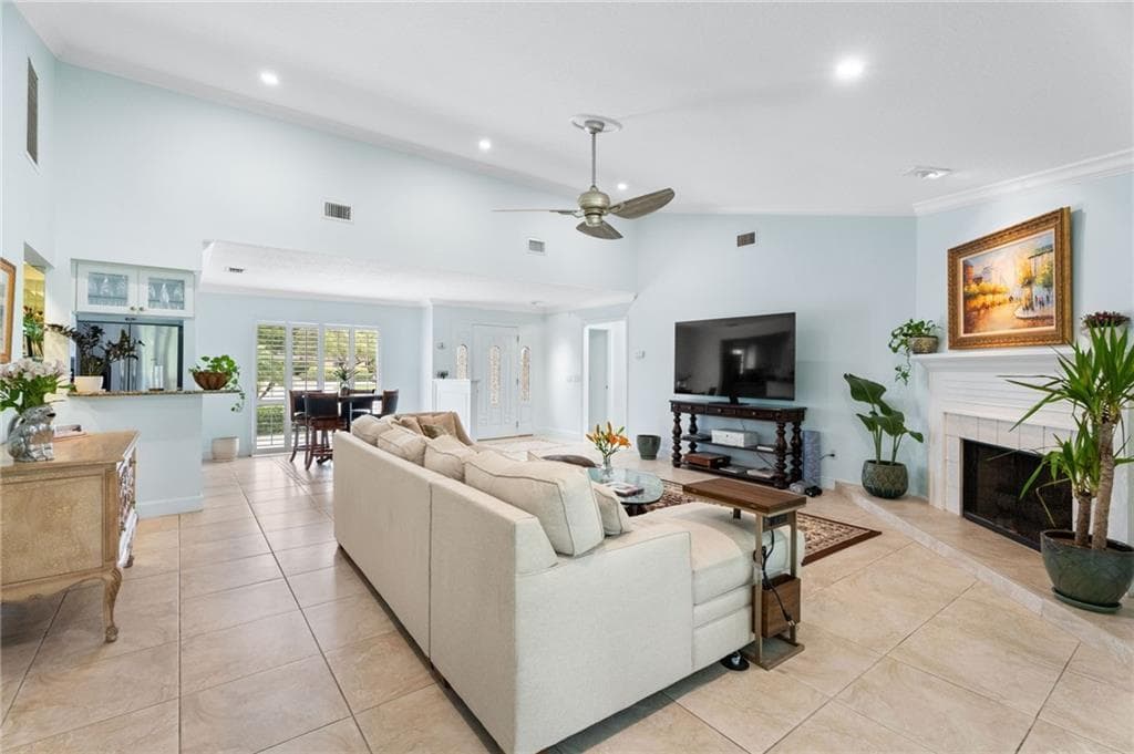 110 Prestwick Circle, Vero Beach, FL 32967 — photo 7 of 36