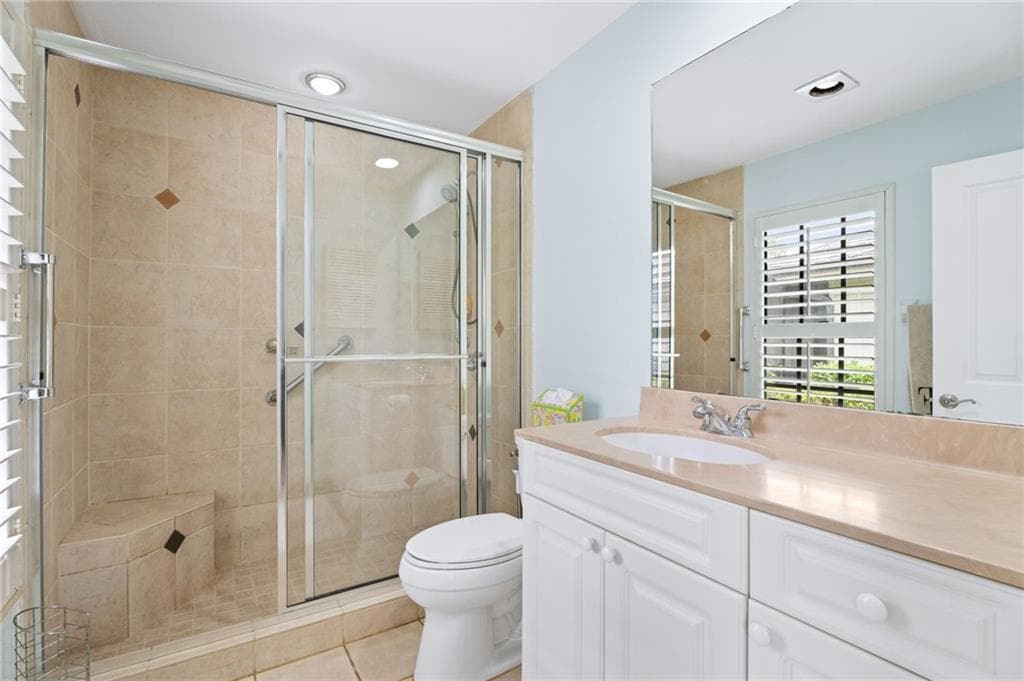 110 Prestwick Circle, Vero Beach, FL 32967 — photo 17 of 36