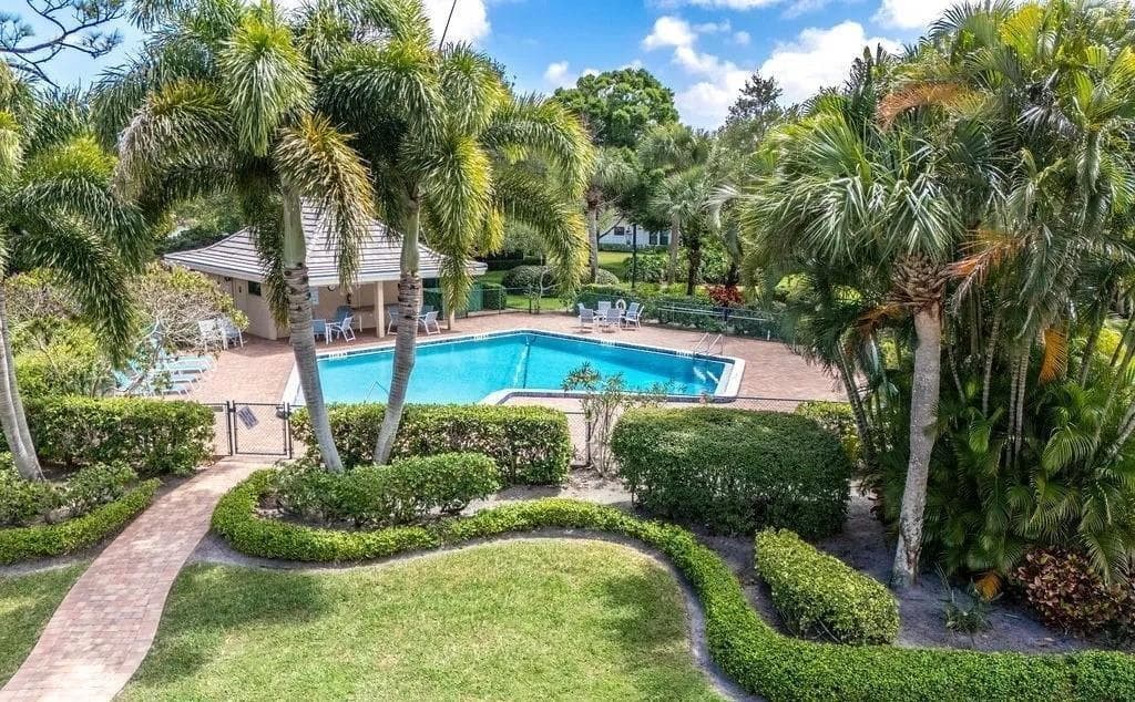 110 Prestwick Circle, Vero Beach, FL 32967 — photo 31 of 36