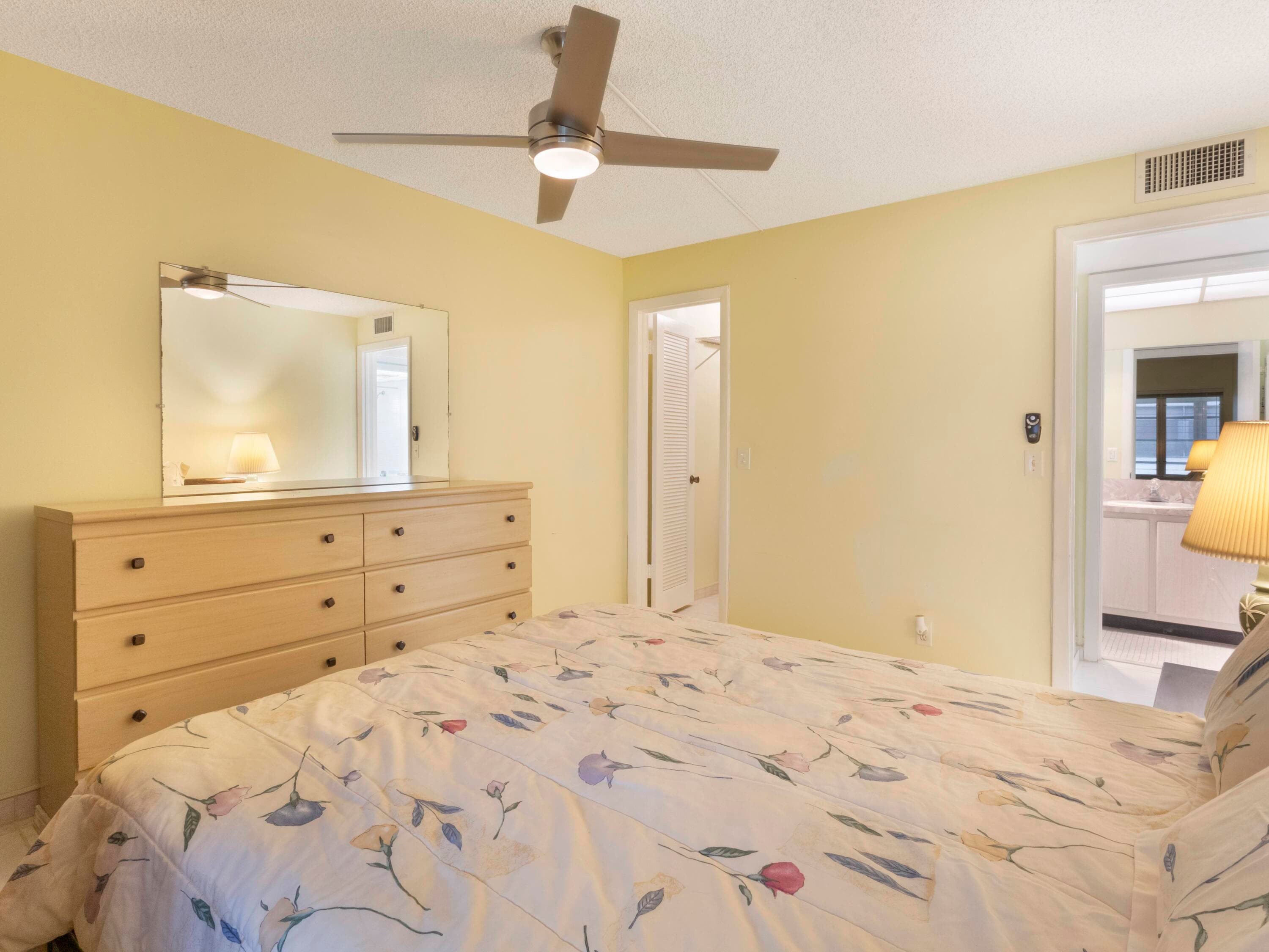 405 Burgundy I, Delray Beach, FL 33484 — photo 18 of 35