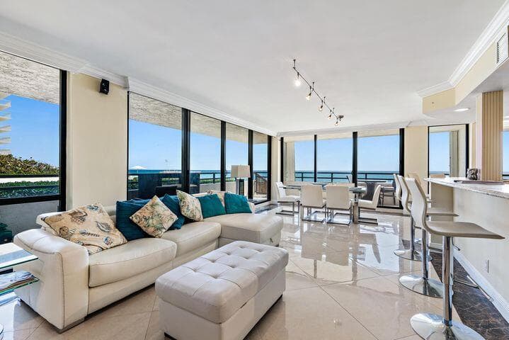 3560 S Ocean Boulevard 200, South Palm Beach, FL 33480 — photo 2 of 30
