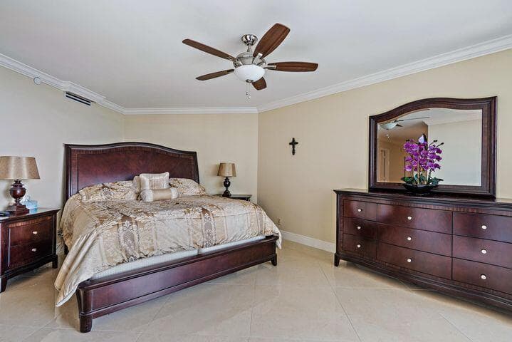 3560 S Ocean Boulevard 200, South Palm Beach, FL 33480 — photo 4 of 30